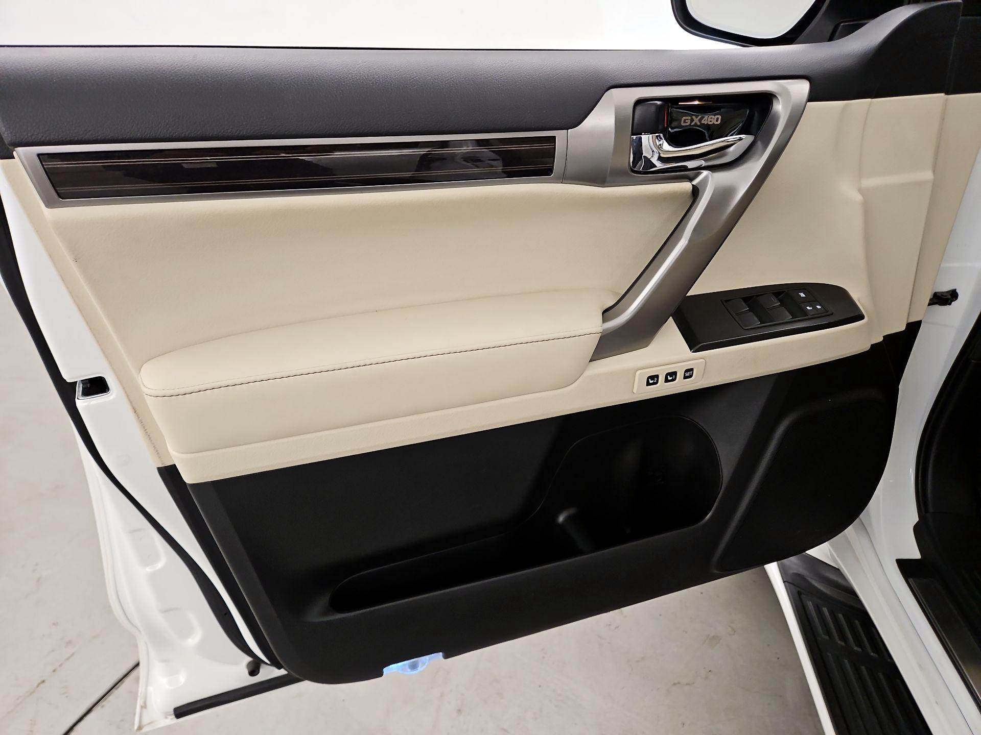 Thumbnail: 2022 Lexus GX - 12