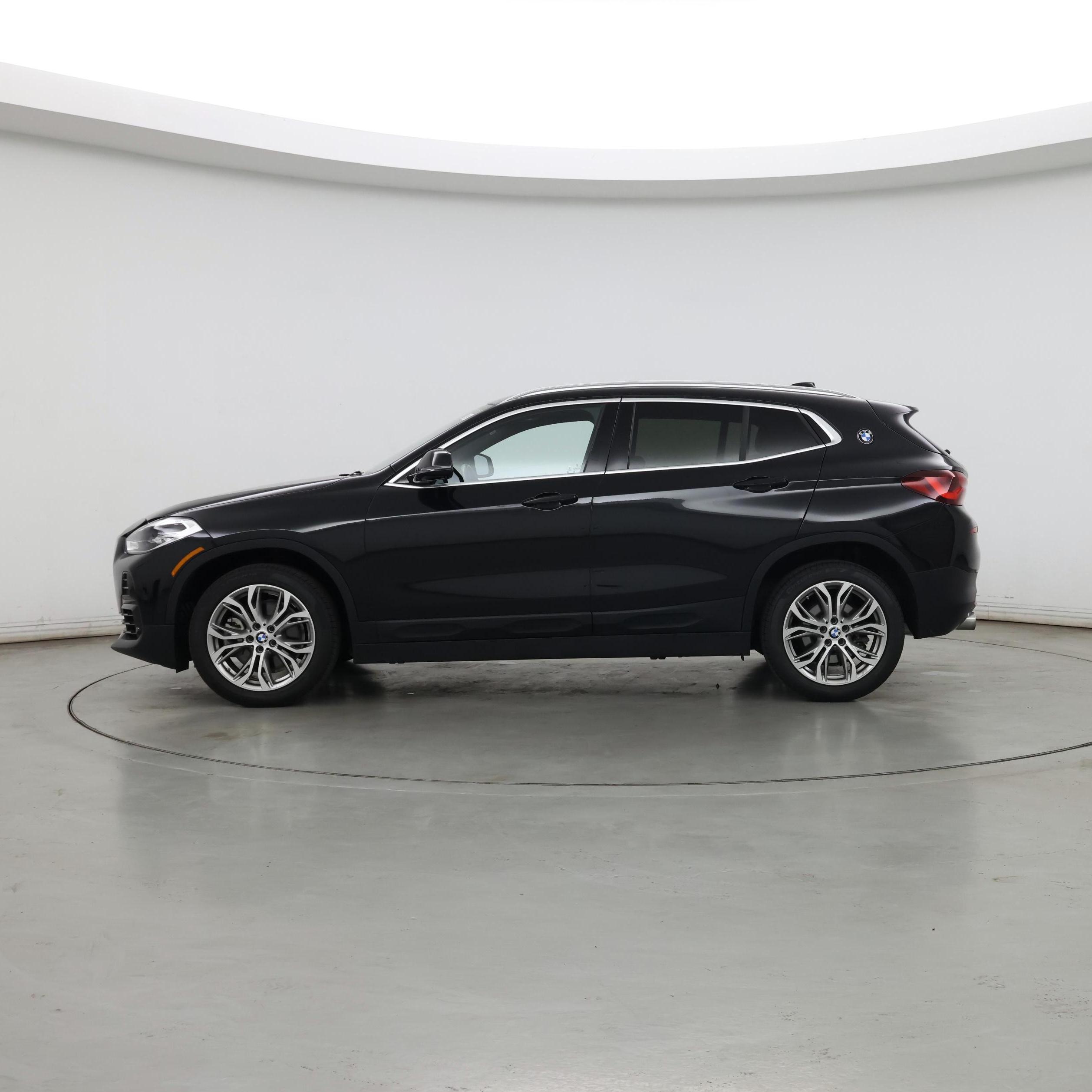 Thumbnail: 2021 BMW X2 - 3