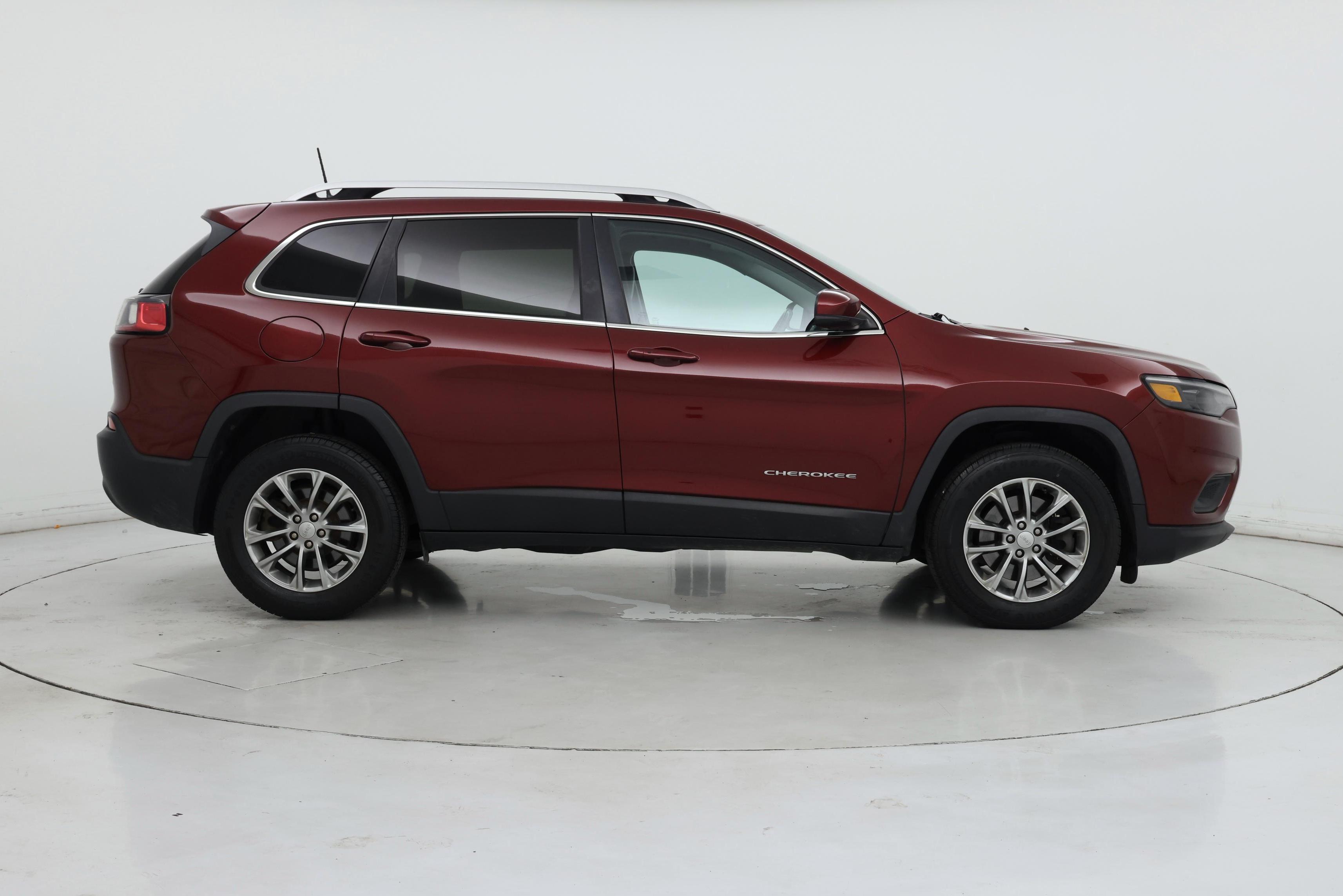 Thumbnail: 2019 Jeep Cherokee - 7