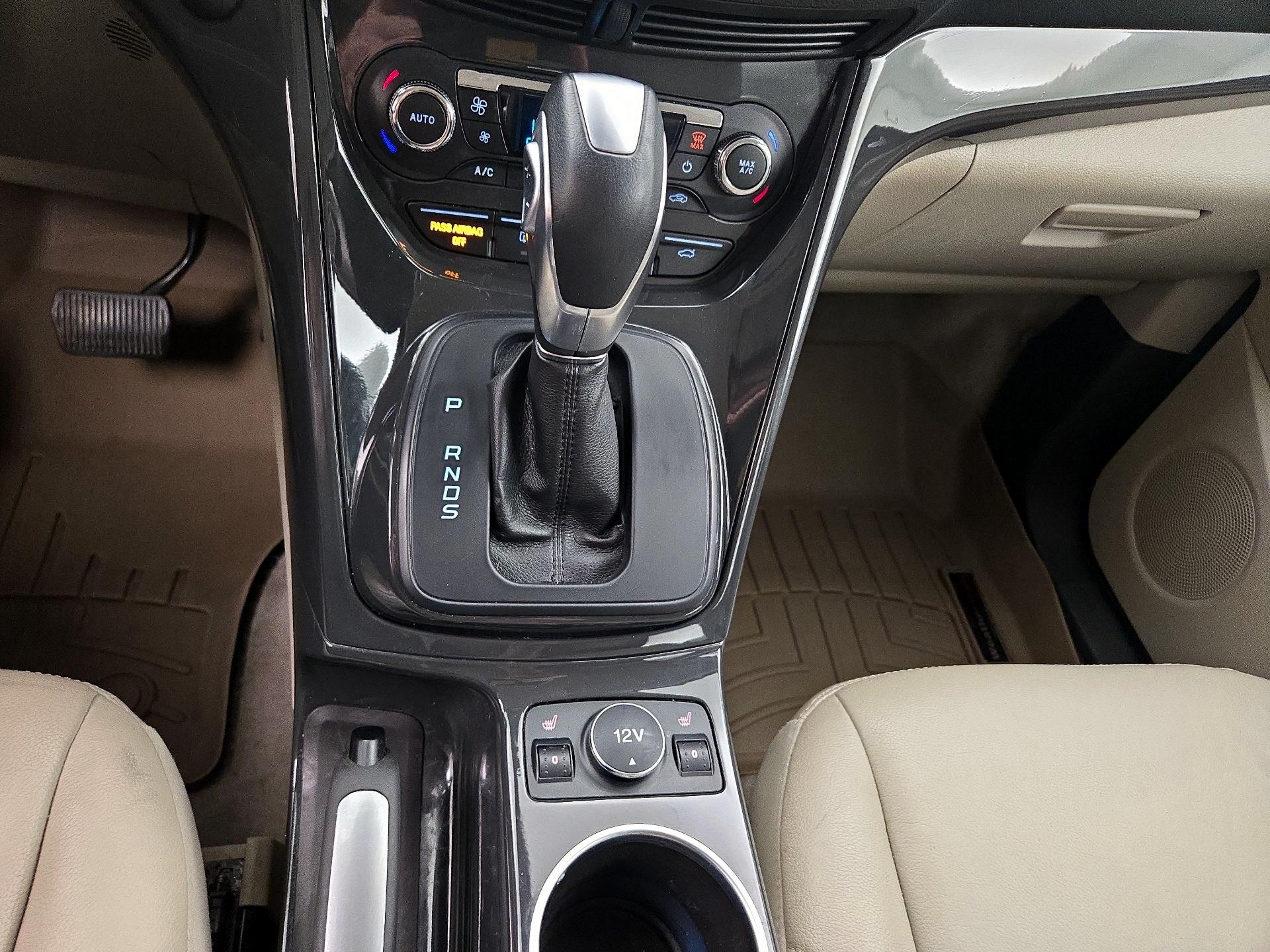 Thumbnail: 2015 Ford Escape - 17