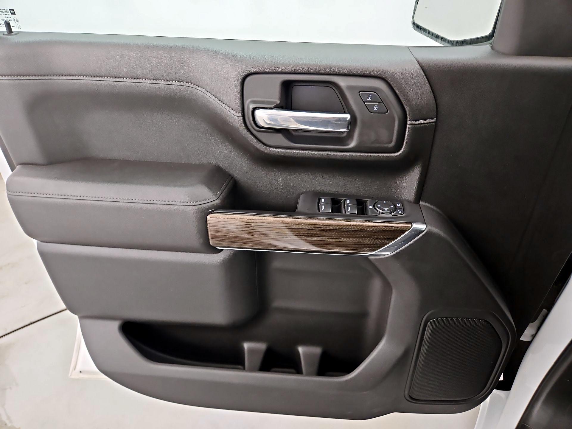 Thumbnail: 2021 Chevrolet Silverado 1500 - 12