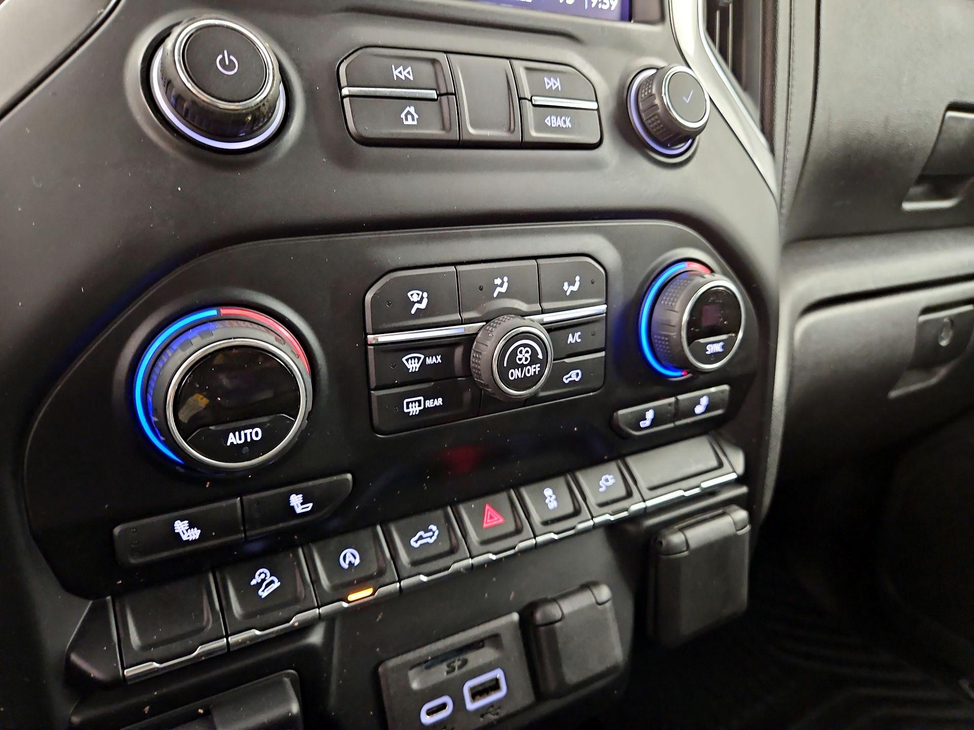 Thumbnail: 2021 Chevrolet Silverado 1500 - 16