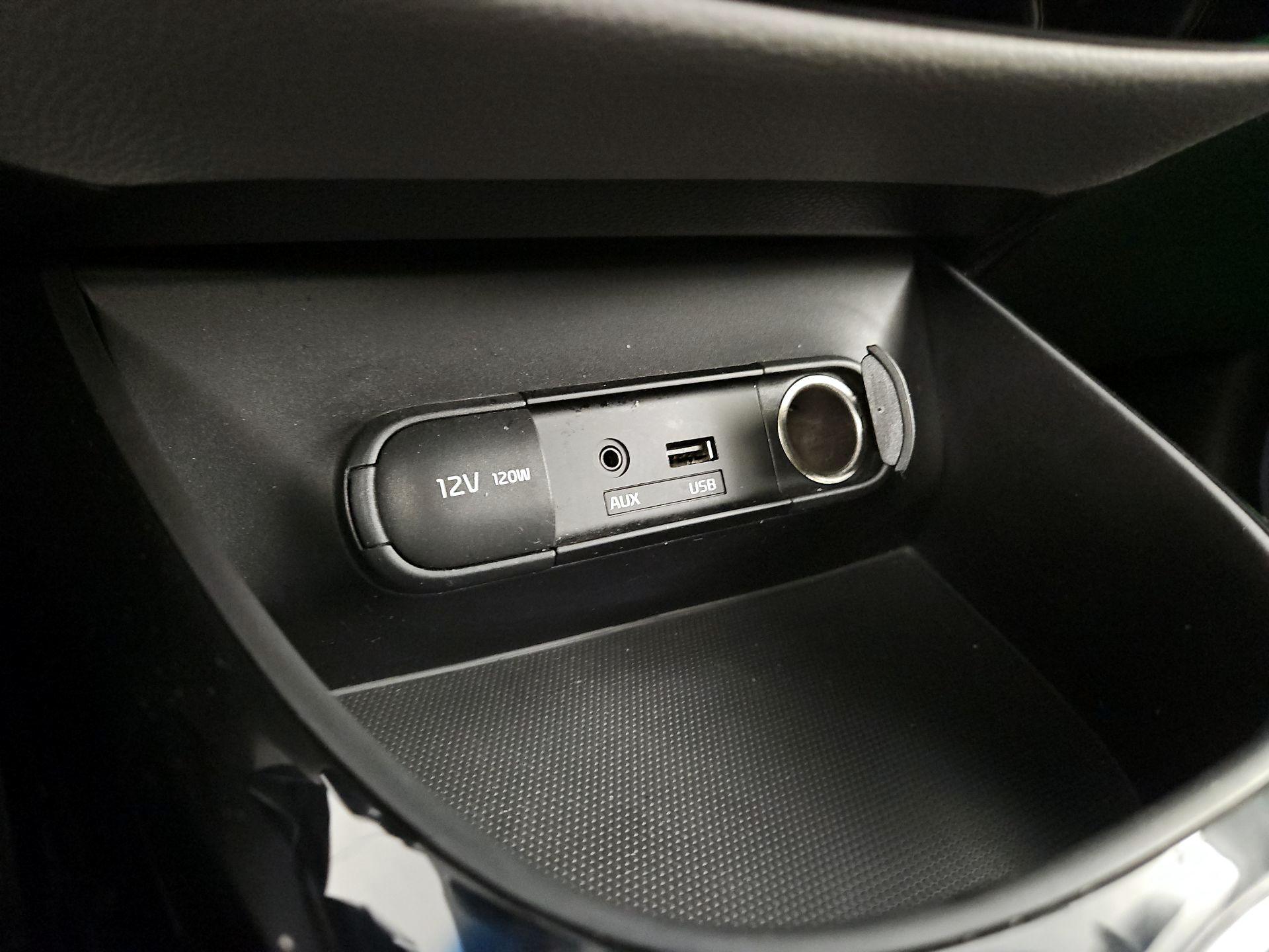 Thumbnail: 2014 Kia Soul - 17