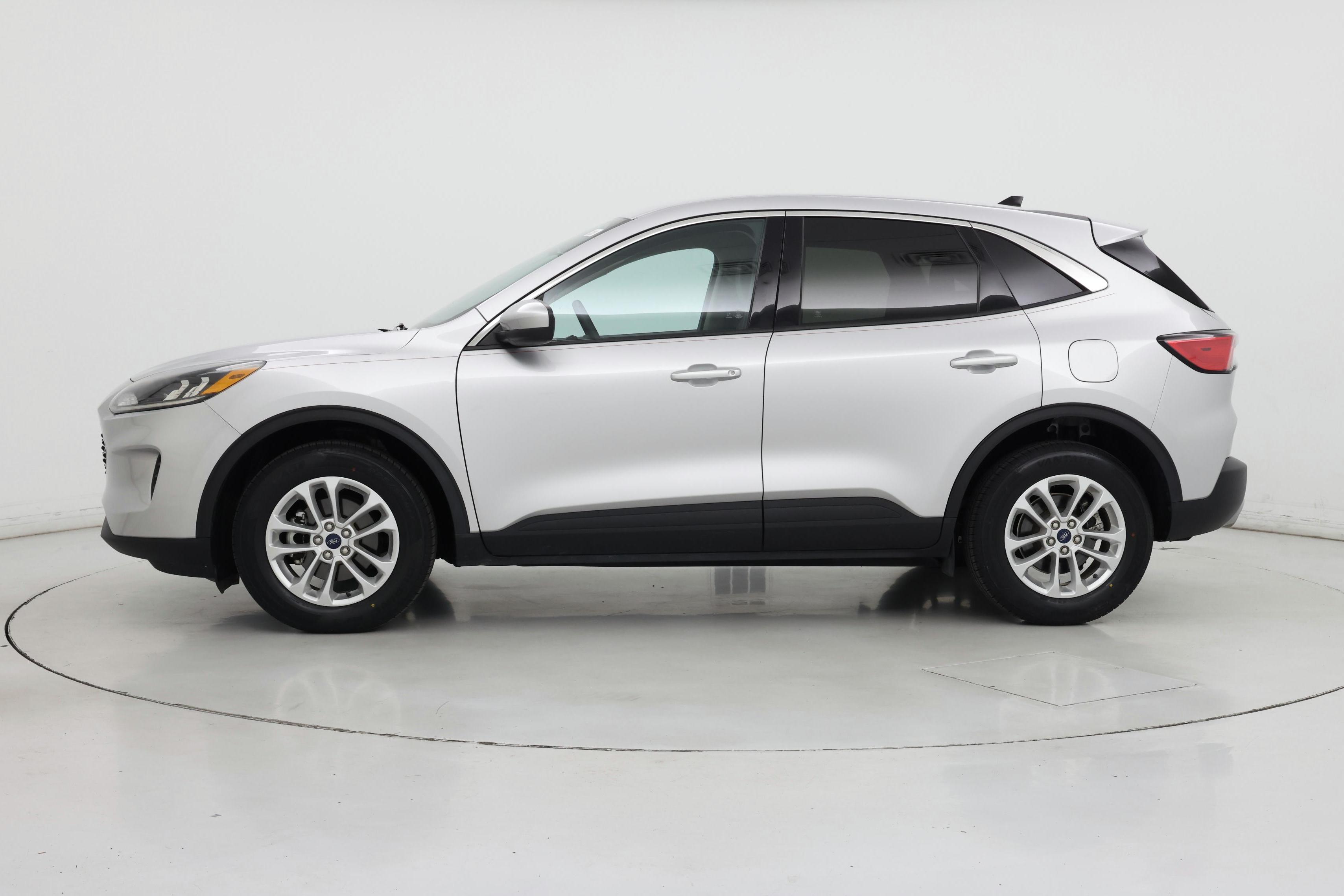 Thumbnail: 2020 Ford Escape - 3
