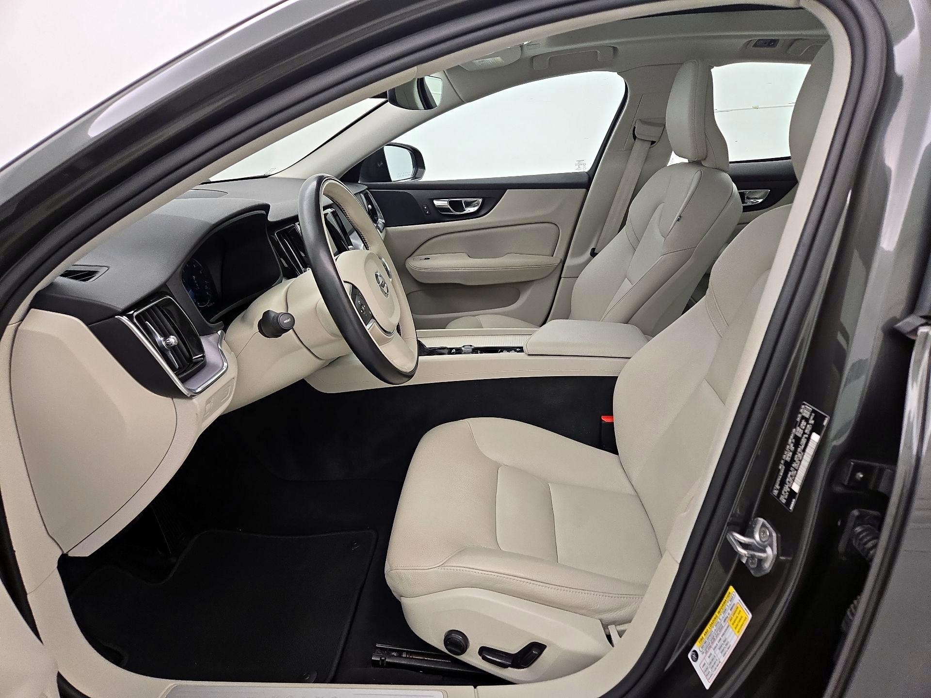 Thumbnail: 2020 Volvo S60 - 11