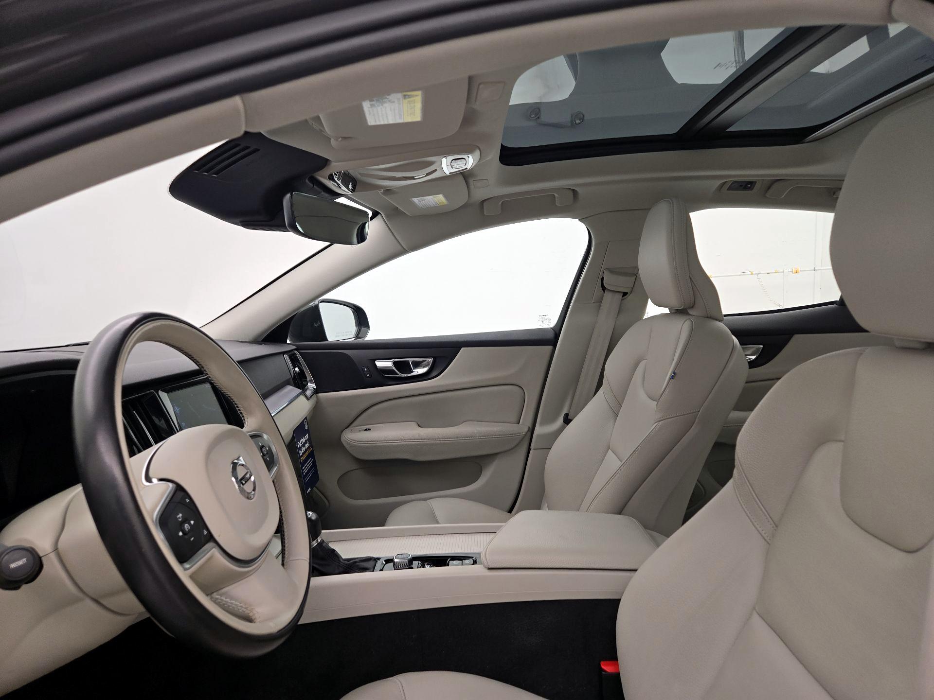 Thumbnail: 2020 Volvo S60 - 20