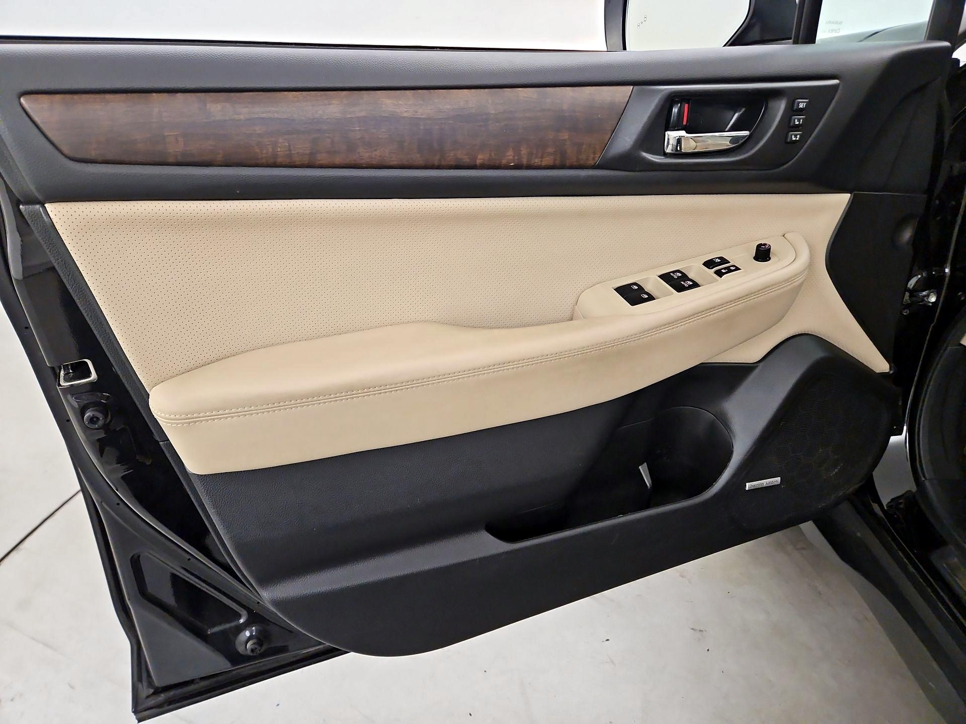 Thumbnail: 2016 Subaru Outback - 12