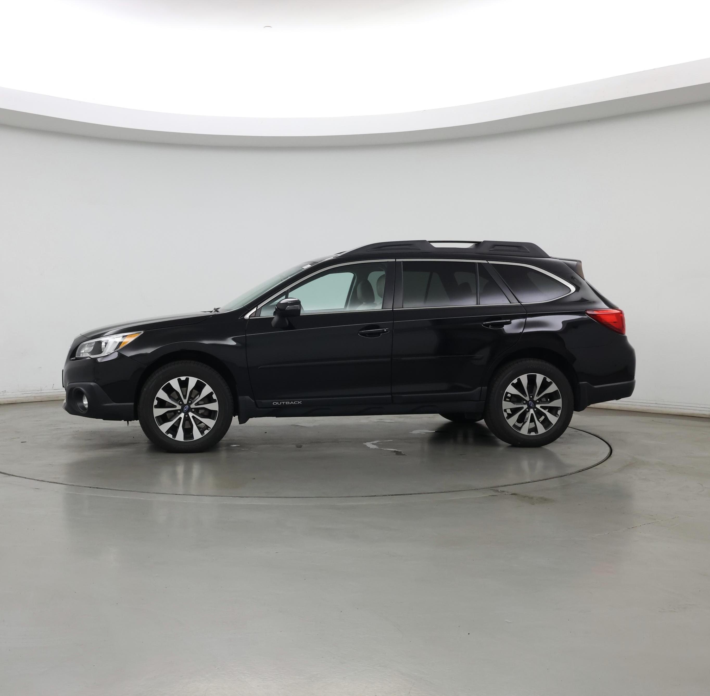 Thumbnail: 2016 Subaru Outback - 3