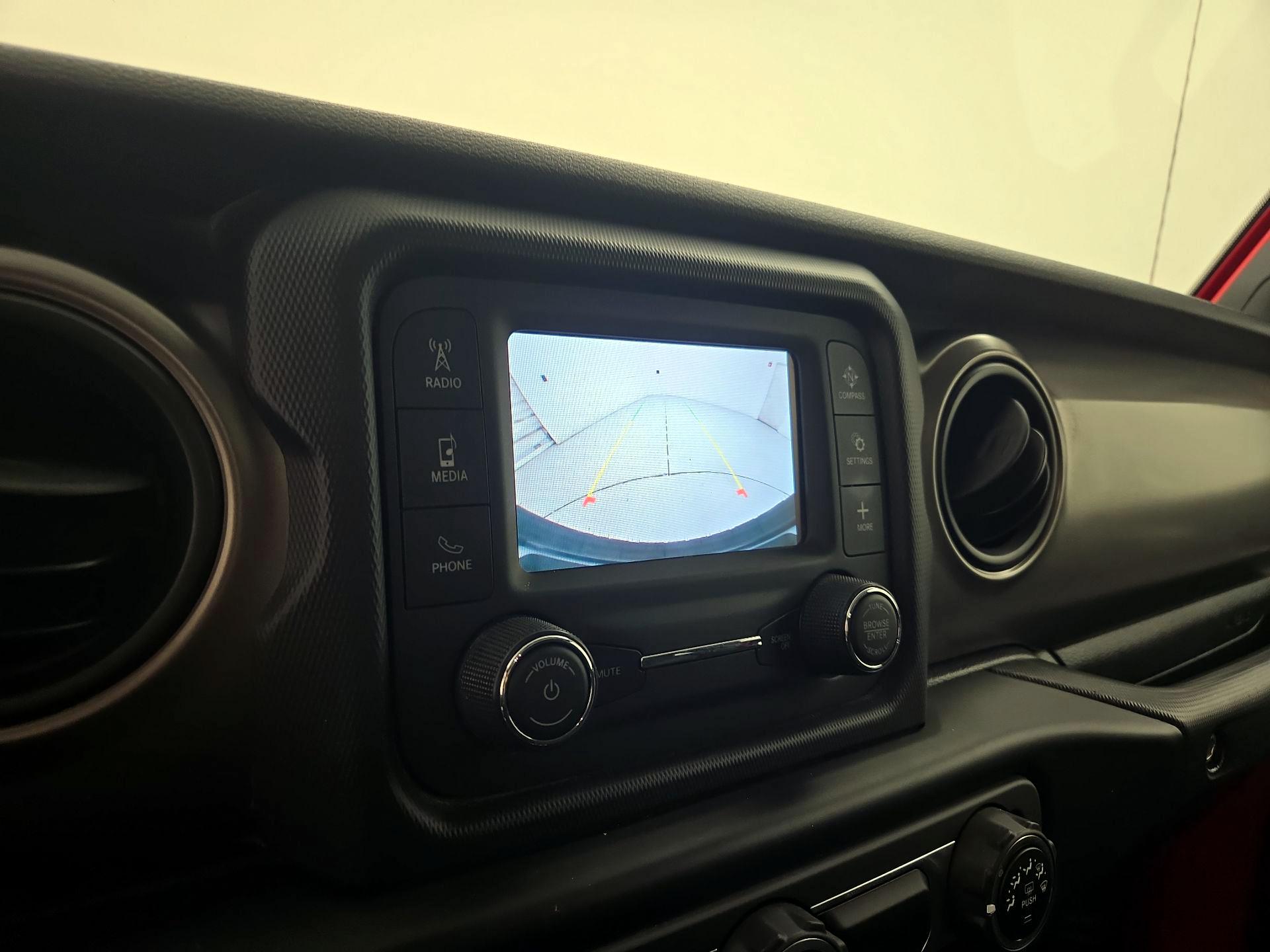 Thumbnail: 2020 Jeep Wrangler - 14