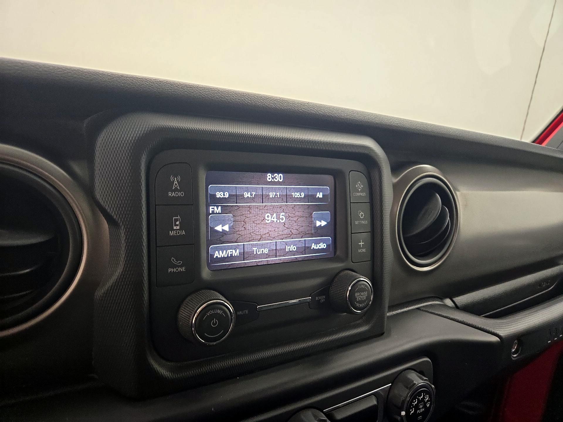 Thumbnail: 2020 Jeep Wrangler - 15