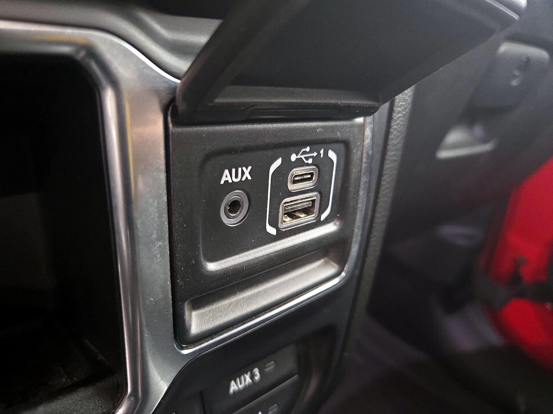 Thumbnail: 2020 Jeep Wrangler - 18