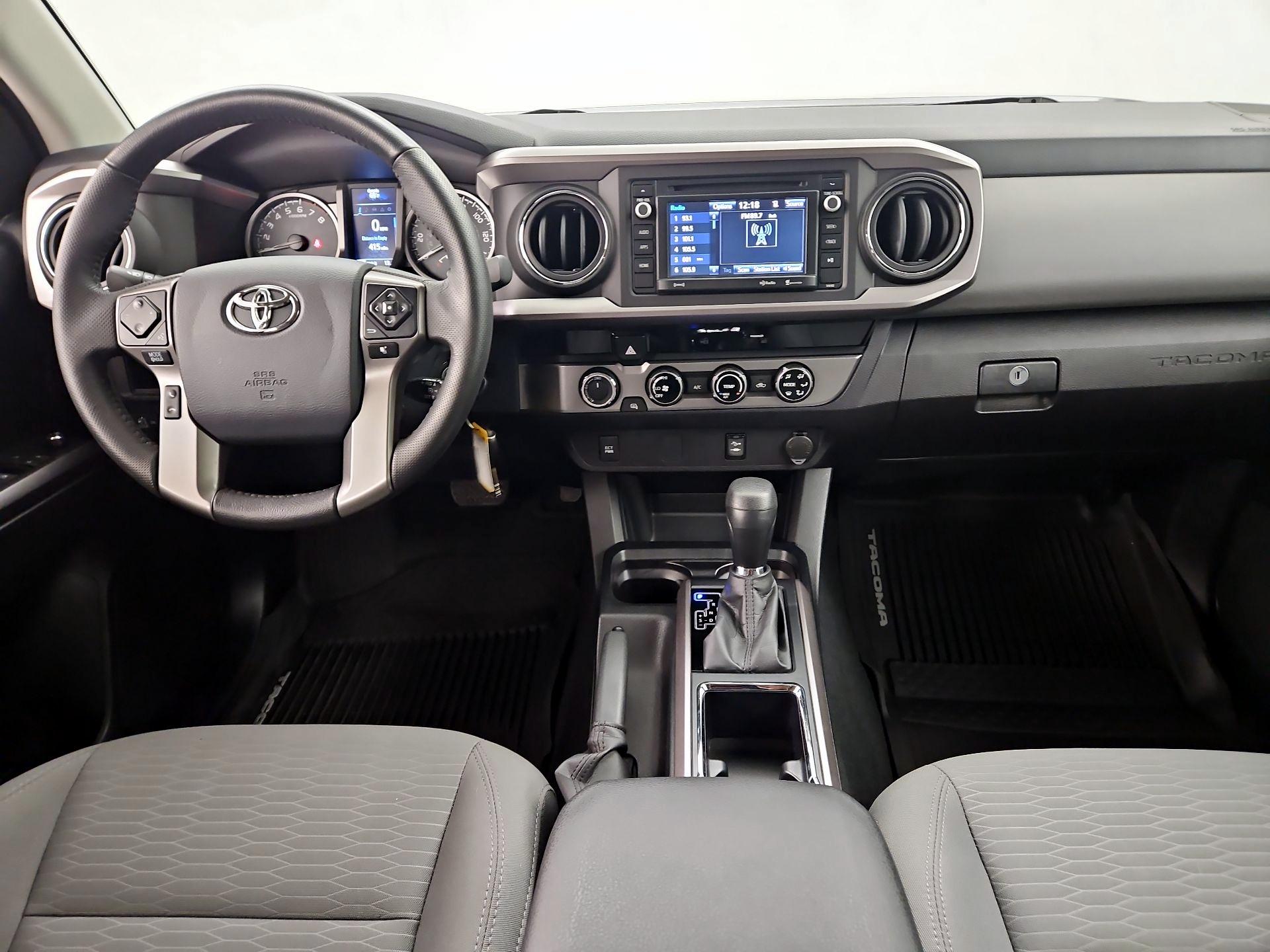 Thumbnail: 2017 Toyota Tacoma - 9