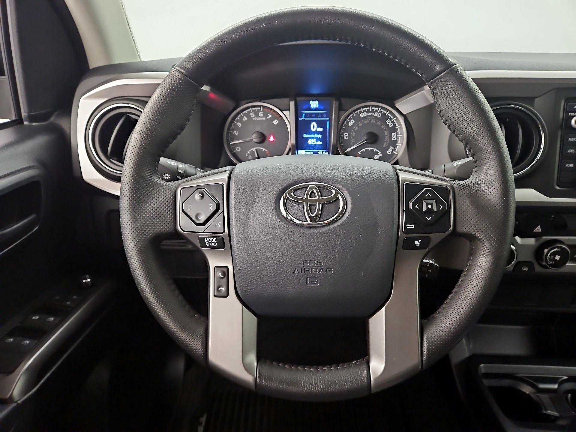 Thumbnail: 2017 Toyota Tacoma - 10