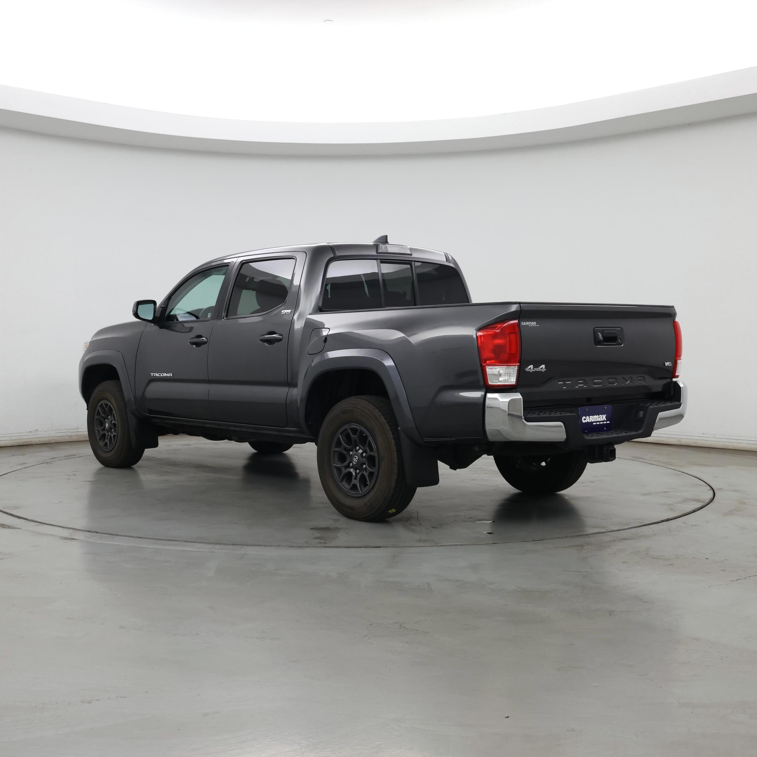 Thumbnail: 2017 Toyota Tacoma - 2