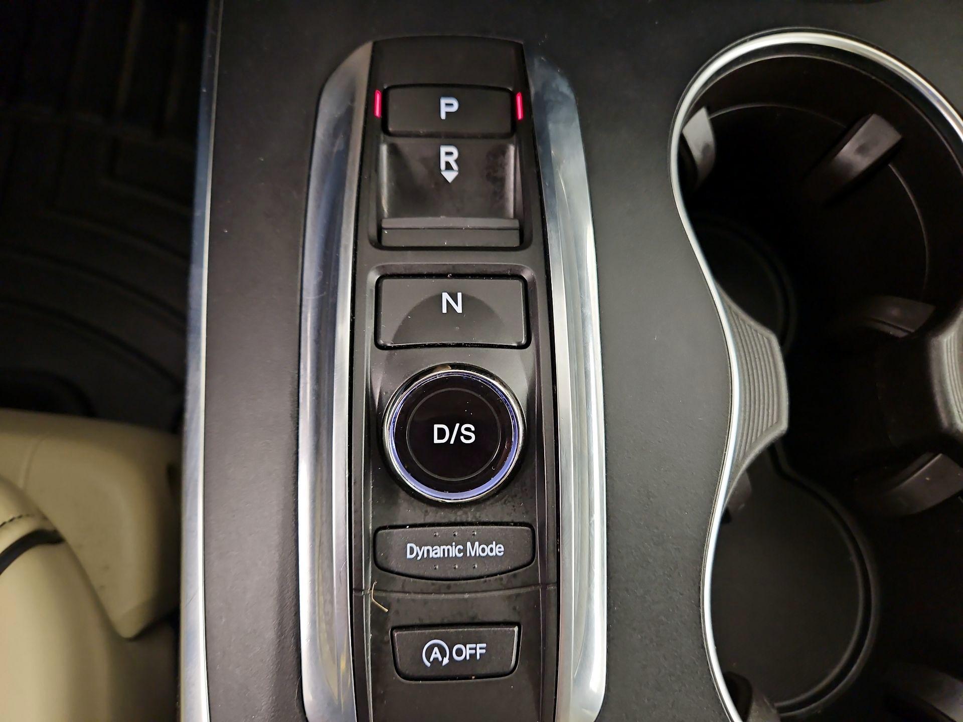 Thumbnail: 2017 Acura MDX - 15