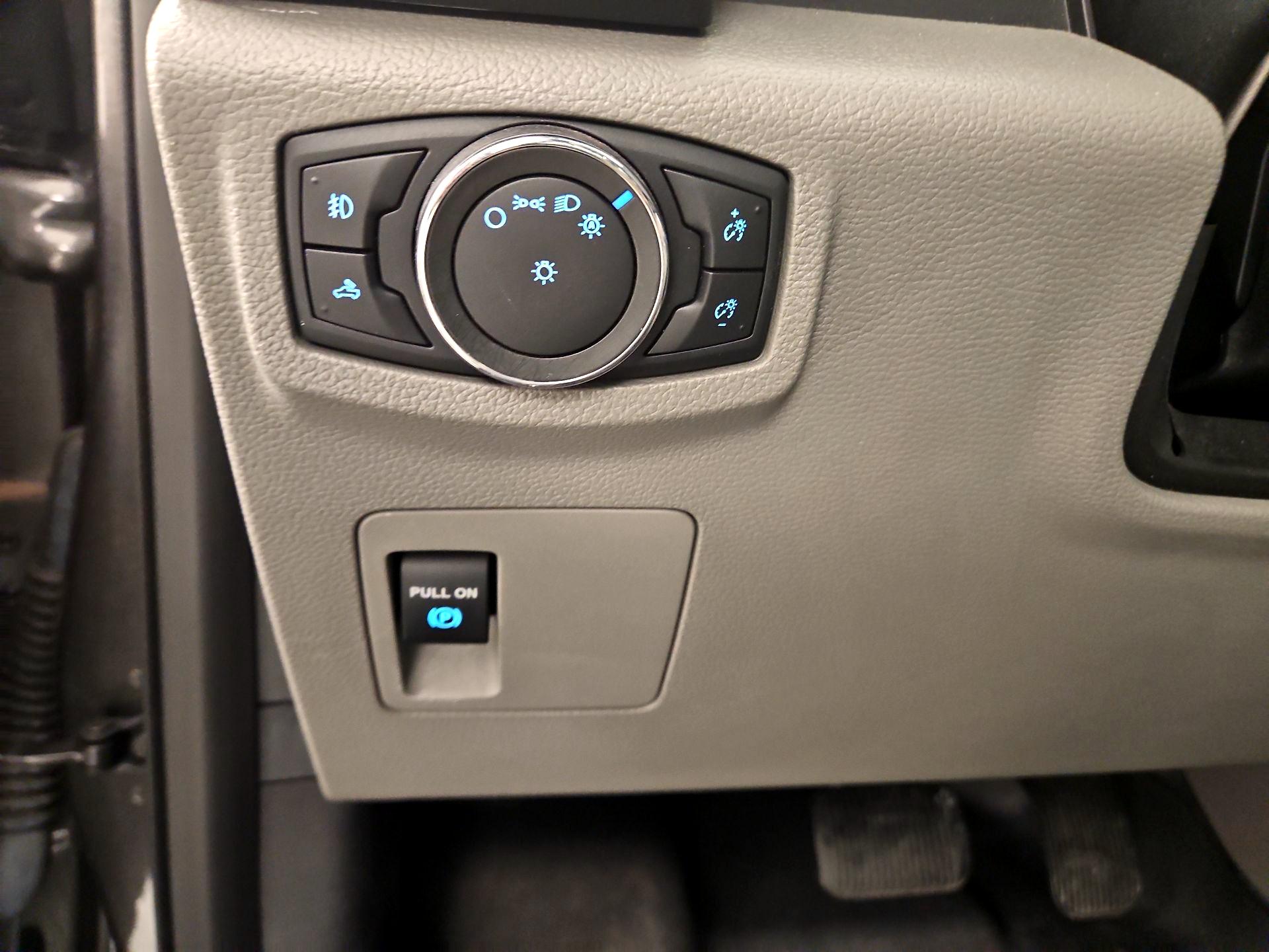 Thumbnail: 2015 Ford F-150 - 13