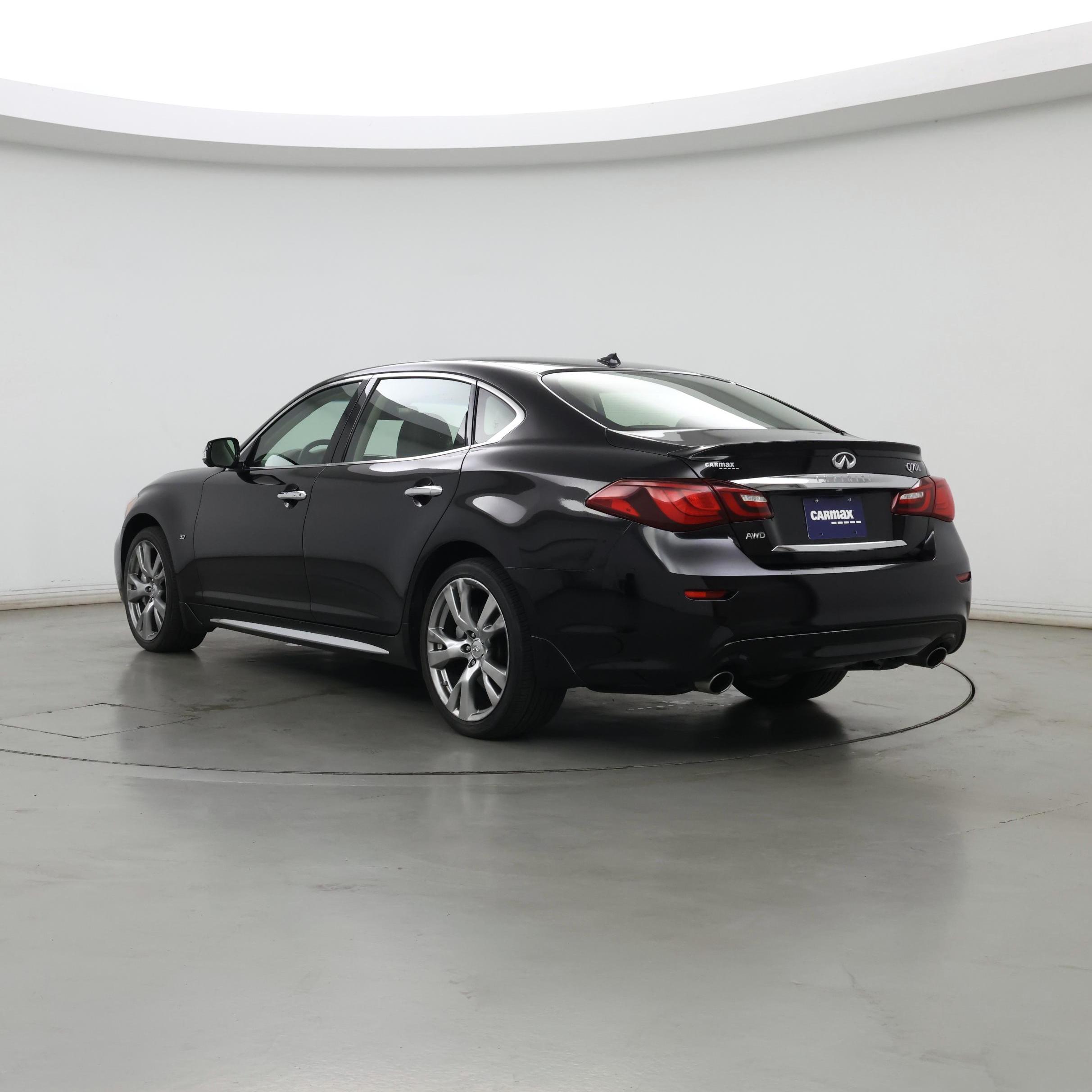 Thumbnail: 2016 INFINITI Q70 - 2