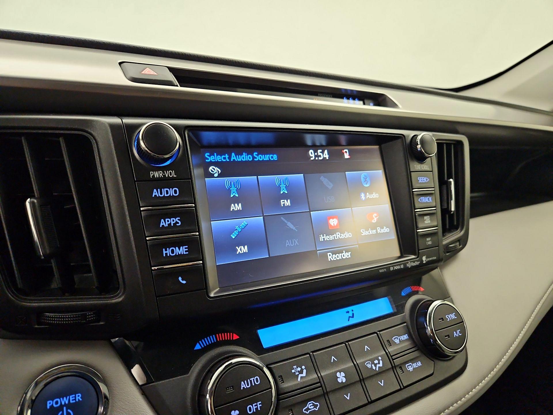 Thumbnail: 2017 Toyota RAV4 - 15