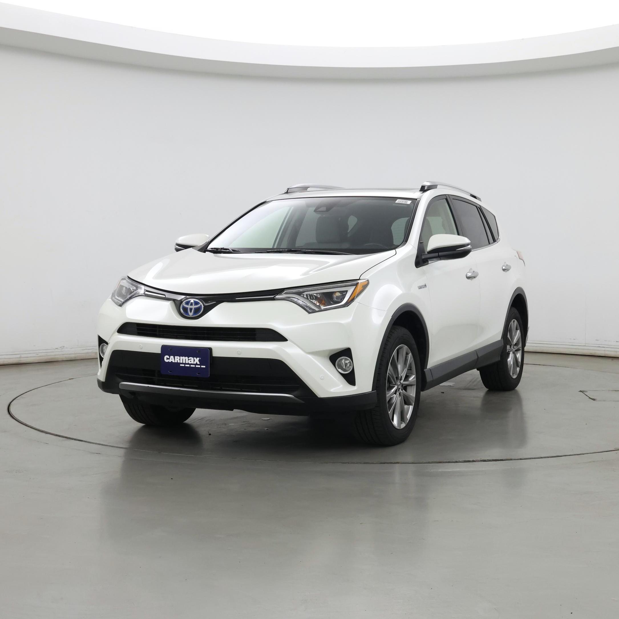 Thumbnail: 2017 Toyota RAV4 - 4