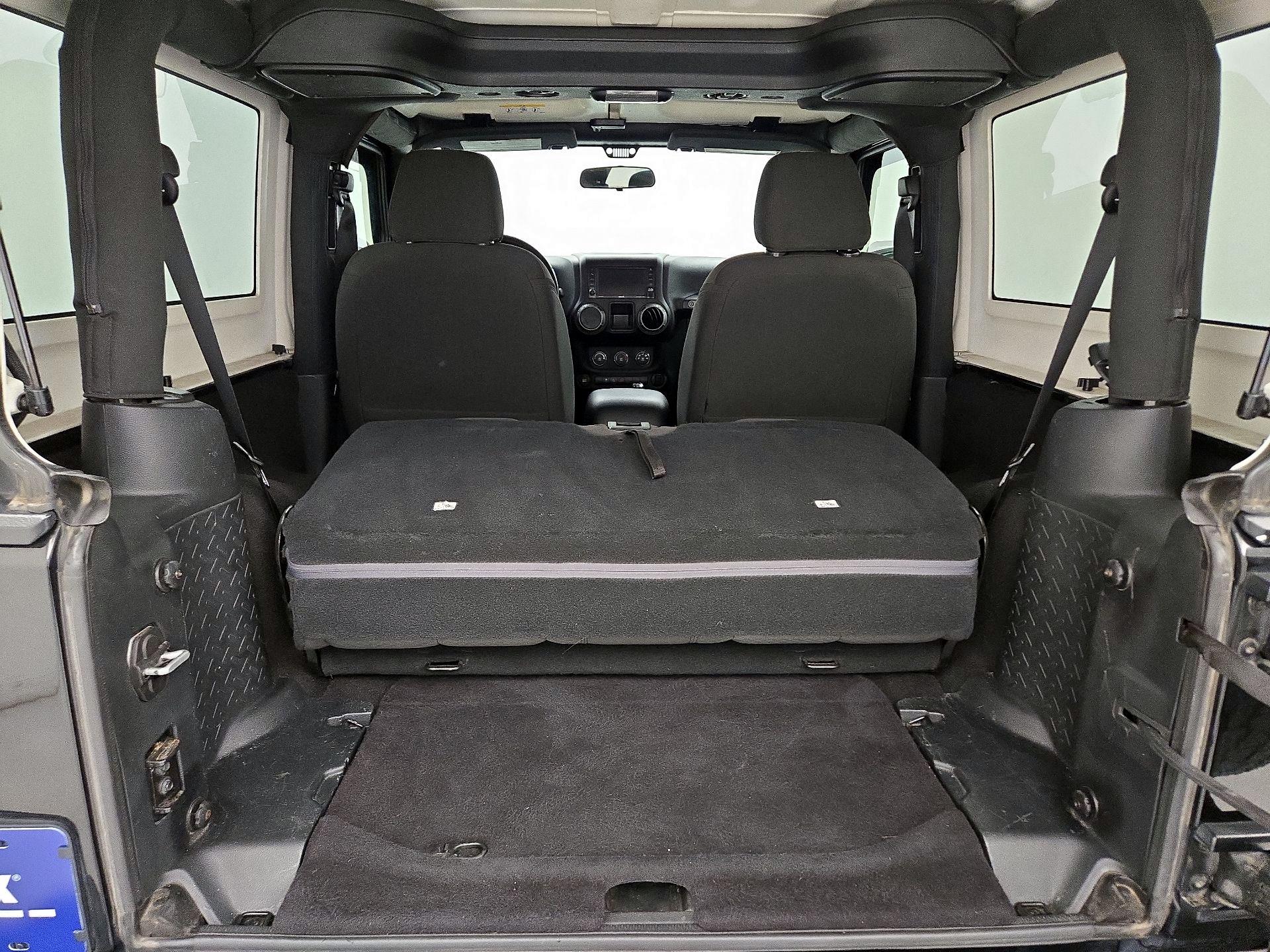Thumbnail: 2016 Jeep Wrangler - 20