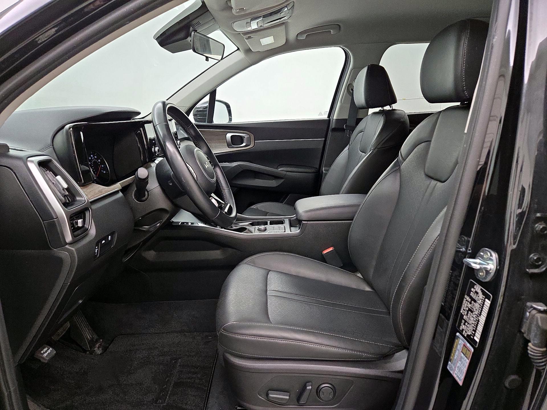 Thumbnail: 2022 Kia Sorento - 11