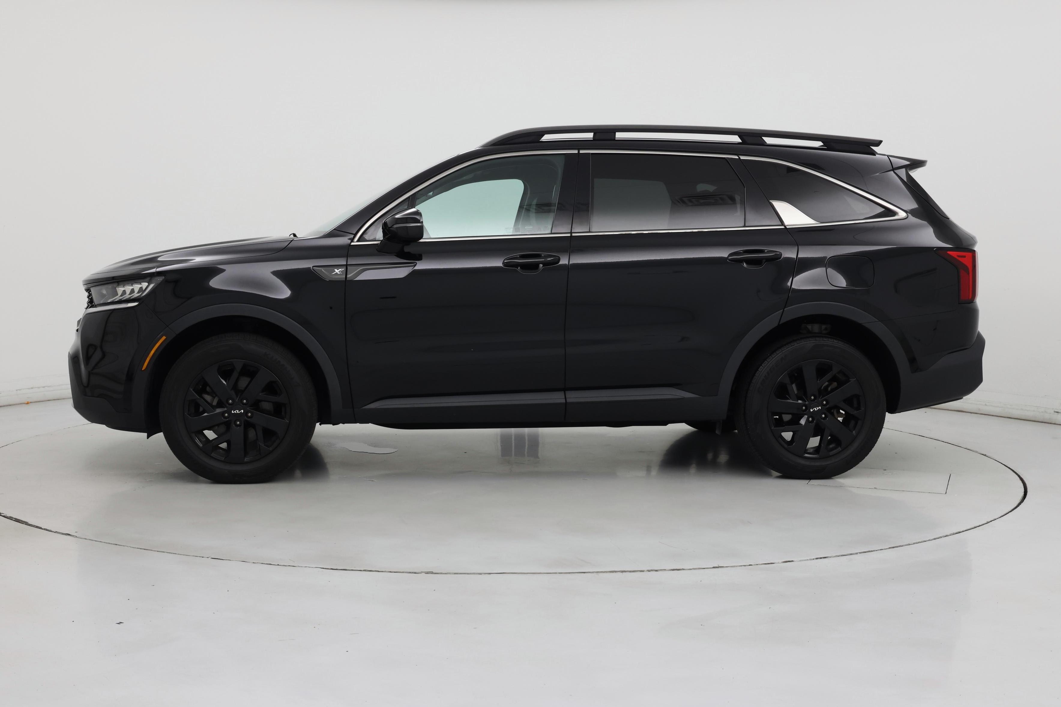 Thumbnail: 2022 Kia Sorento - 3