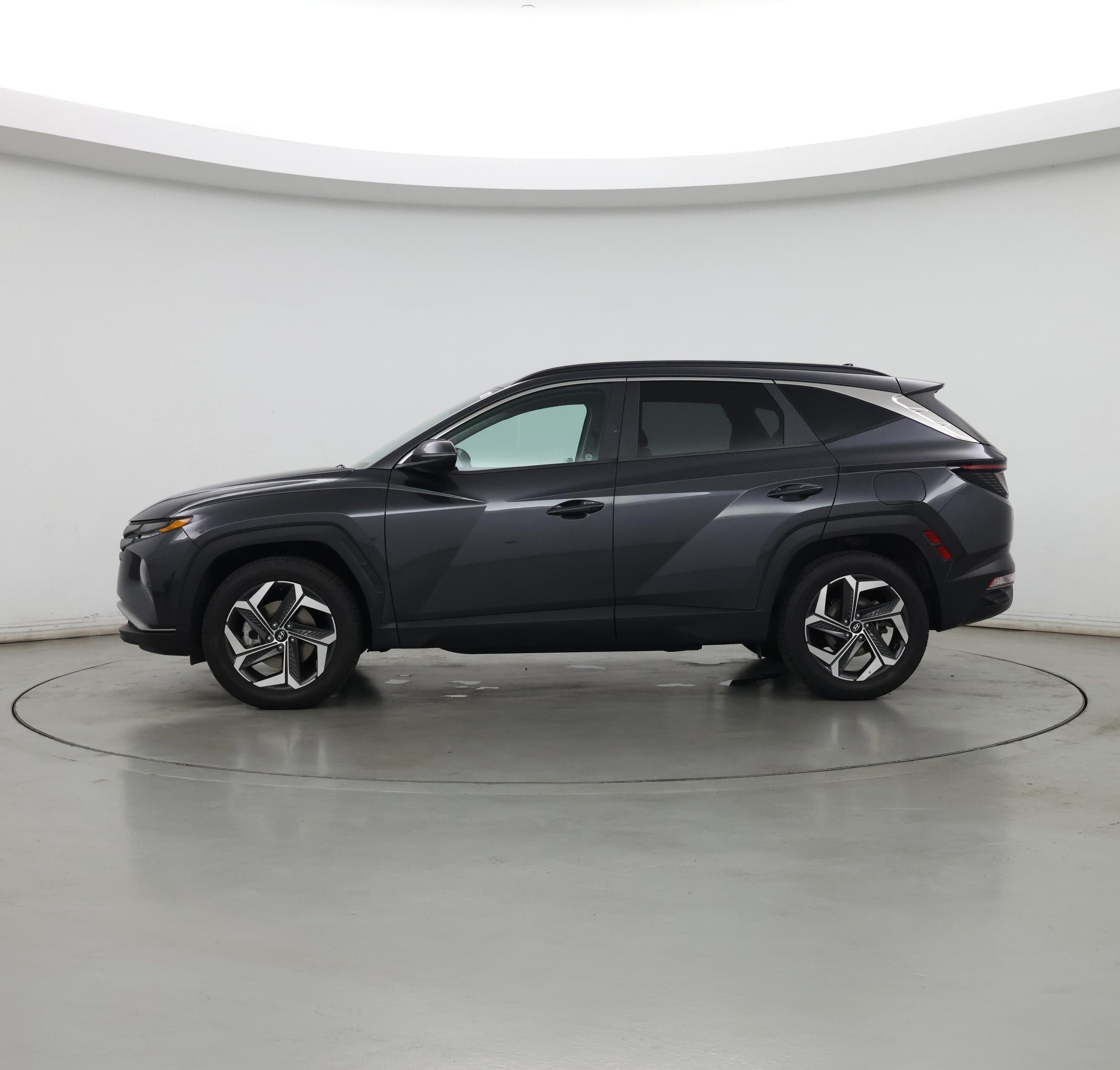 Thumbnail: 2022 Hyundai Tucson - 3
