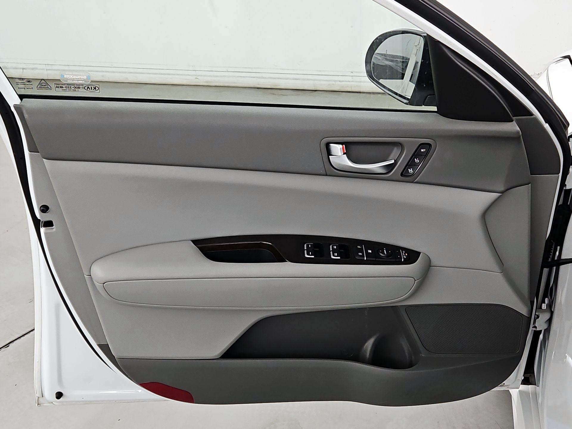 Thumbnail: 2018 Kia Optima - 12