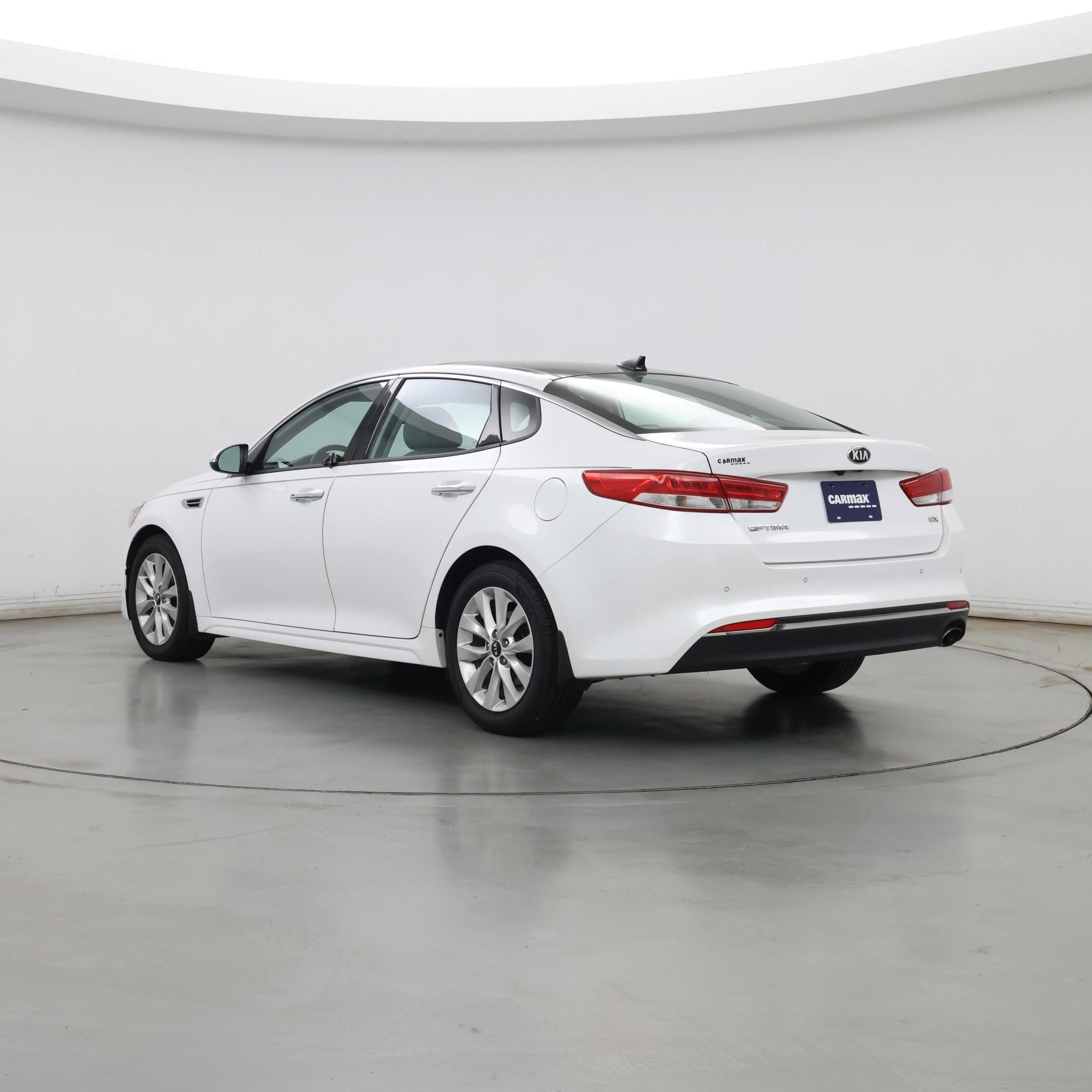 Thumbnail: 2018 Kia Optima - 2