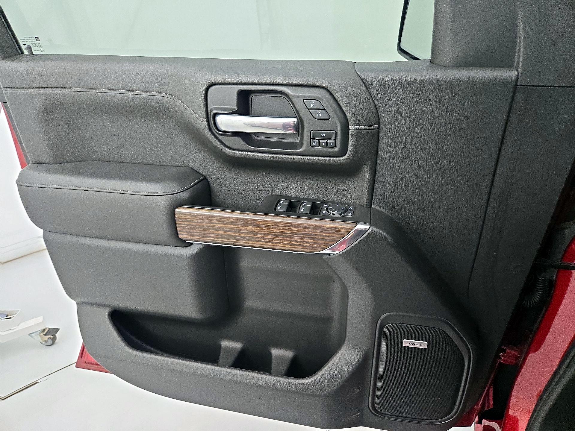 Thumbnail: 2020 Chevrolet Silverado 1500 - 12