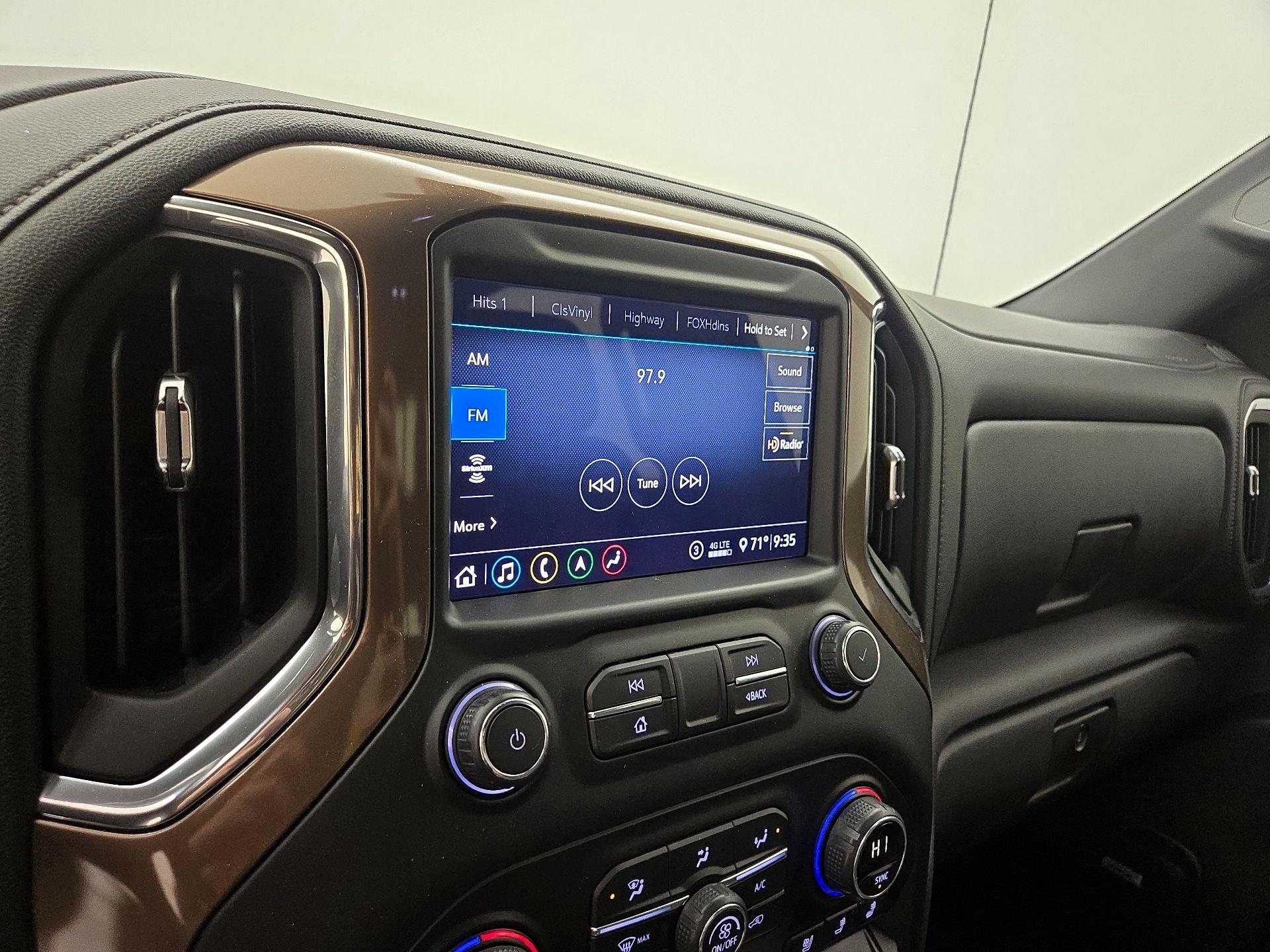 Thumbnail: 2020 Chevrolet Silverado 1500 - 16