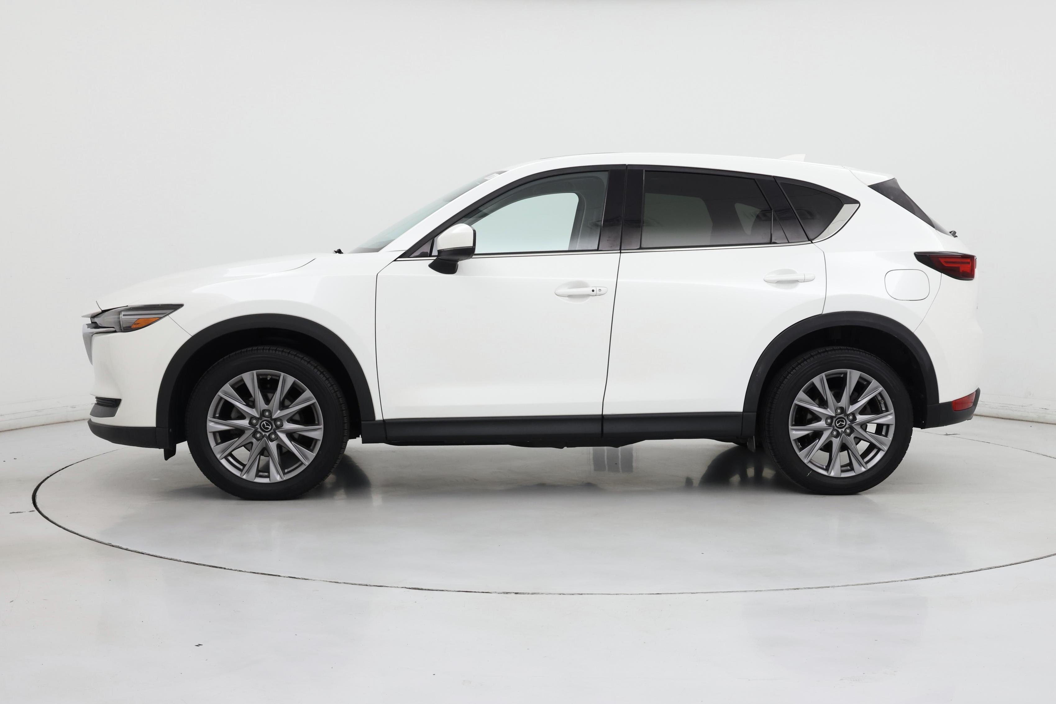 Thumbnail: 2020 Mazda CX-5 - 3