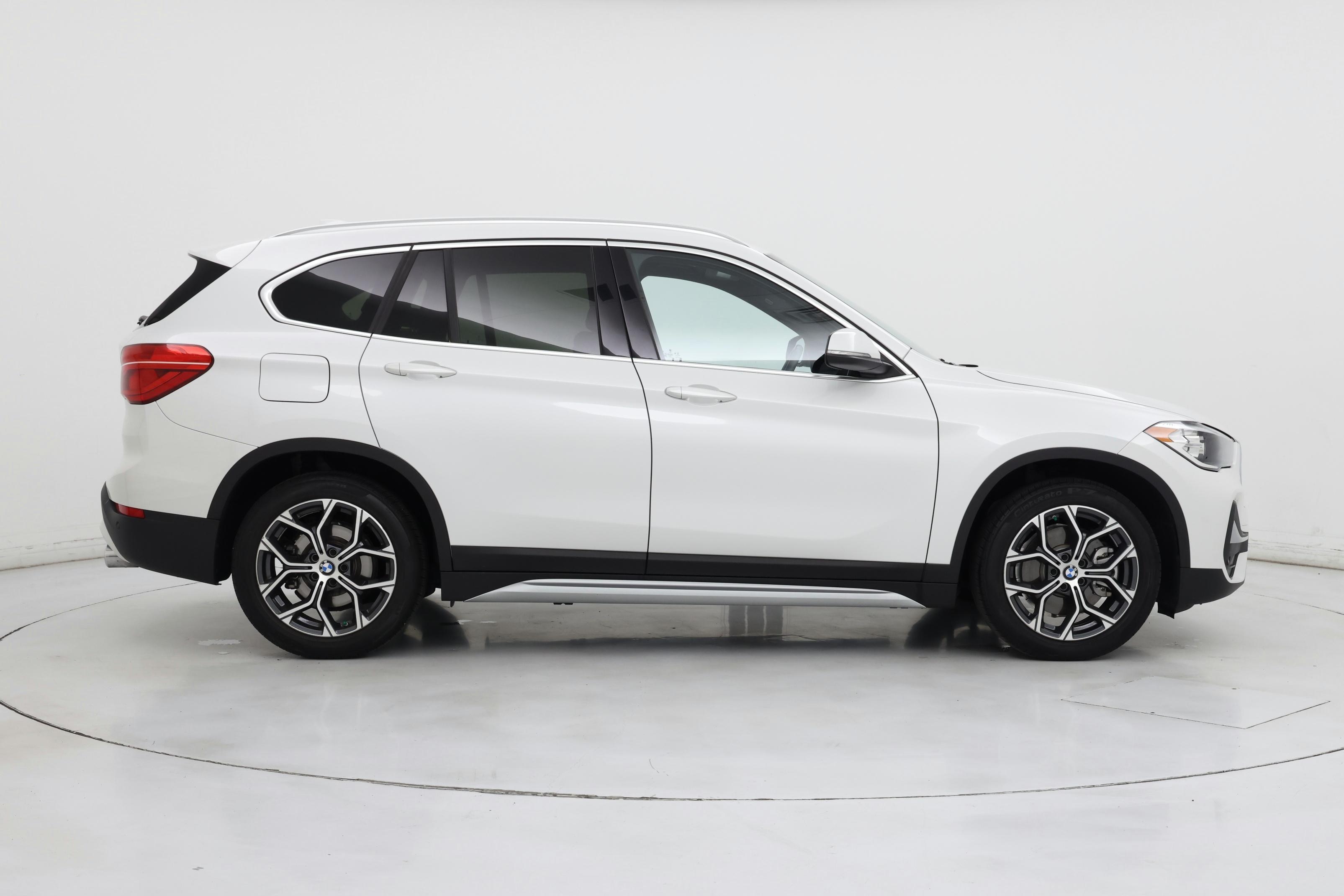 Thumbnail: 2021 BMW X1 - 7