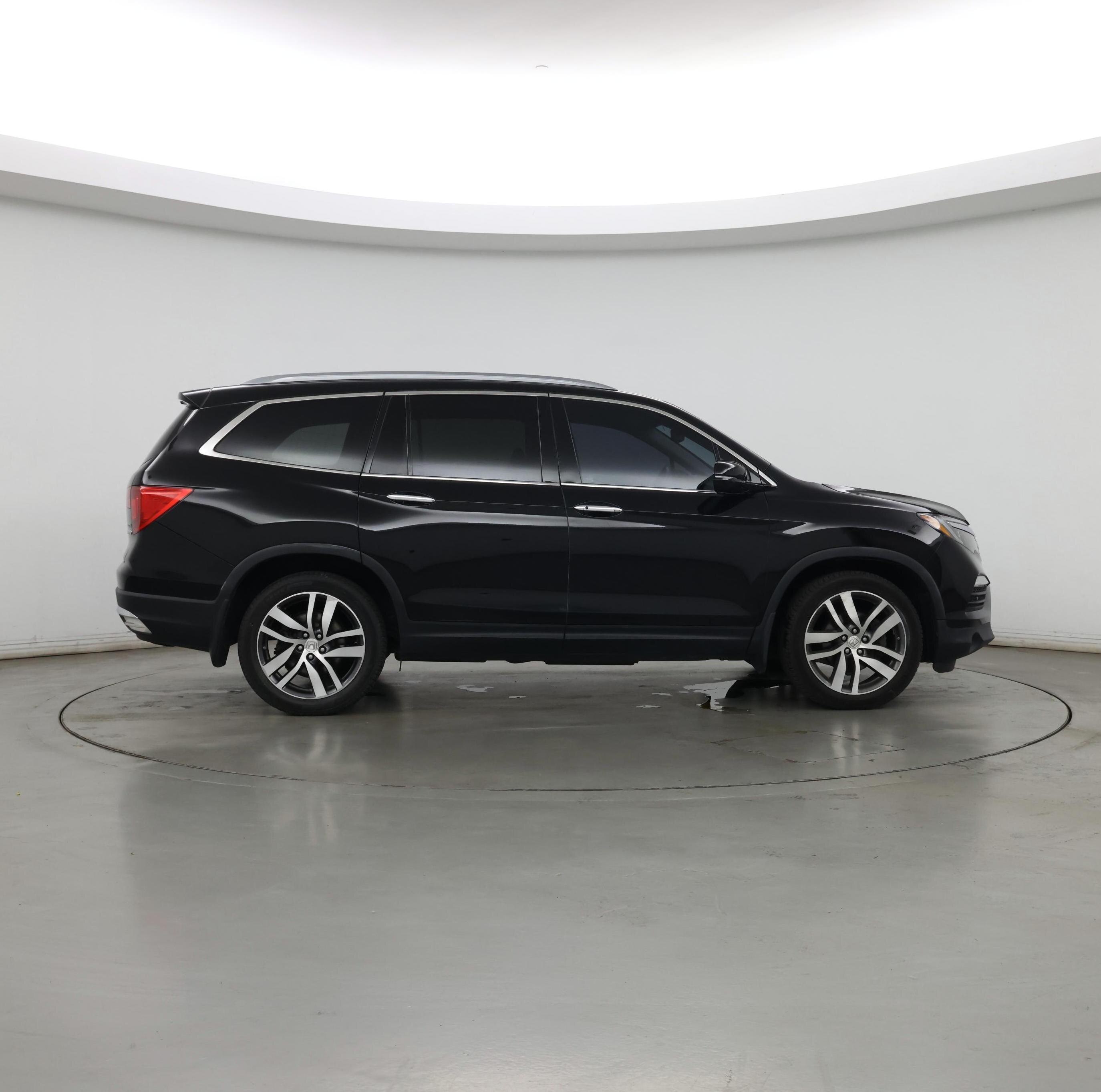 Thumbnail: 2018 Honda Pilot - 7