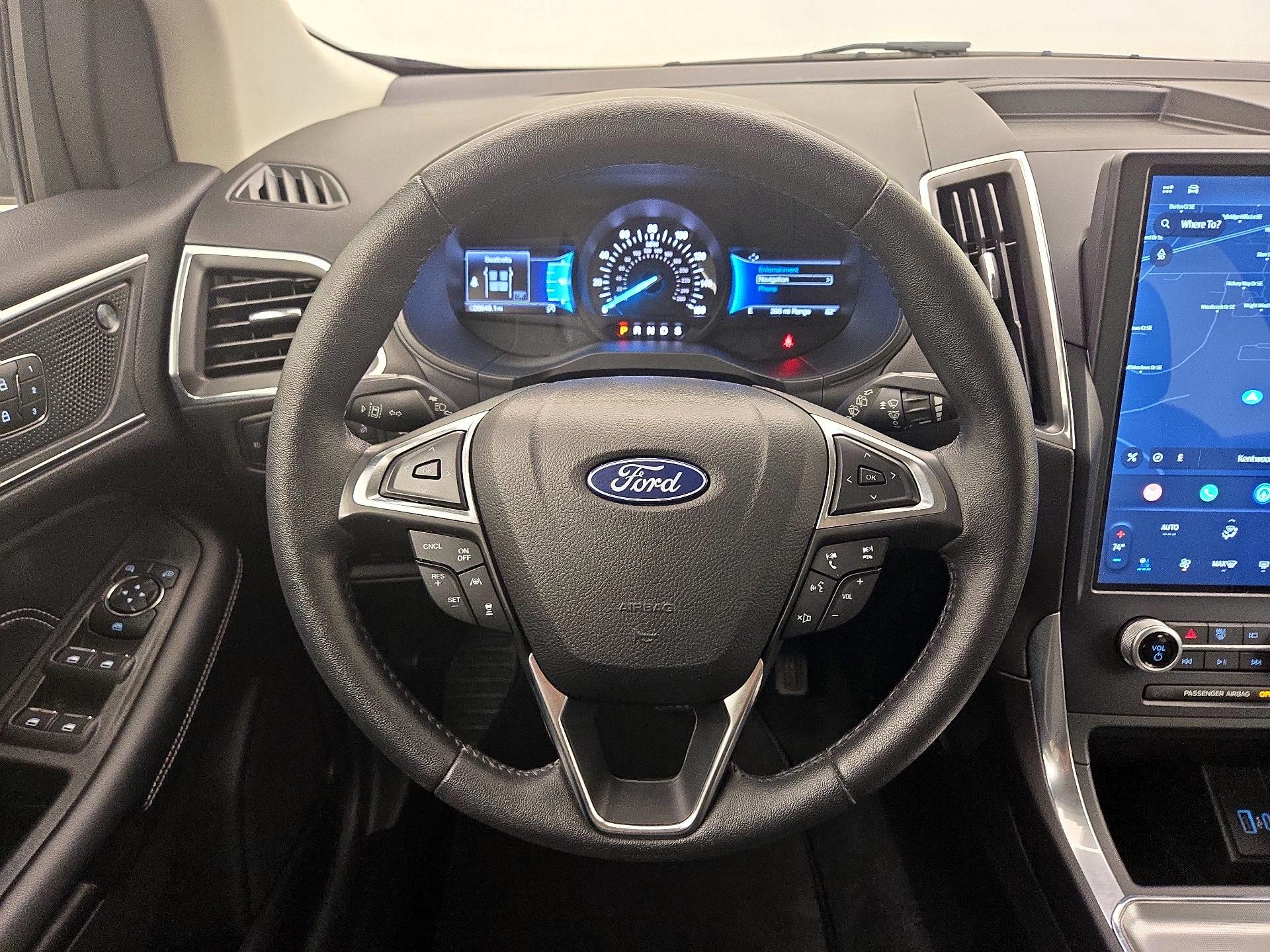 Thumbnail: 2022 Ford Edge - 10
