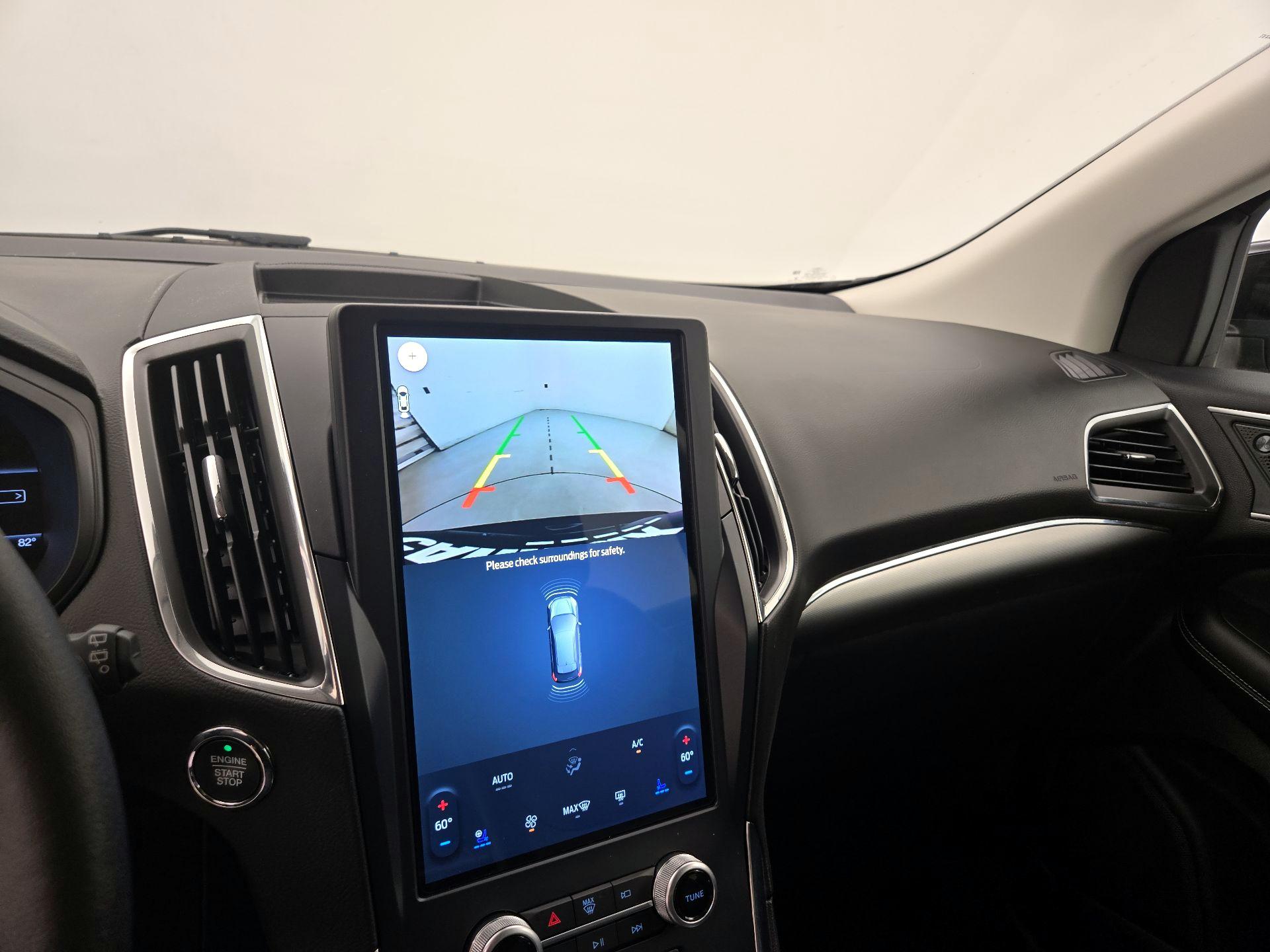 Thumbnail: 2022 Ford Edge - 15