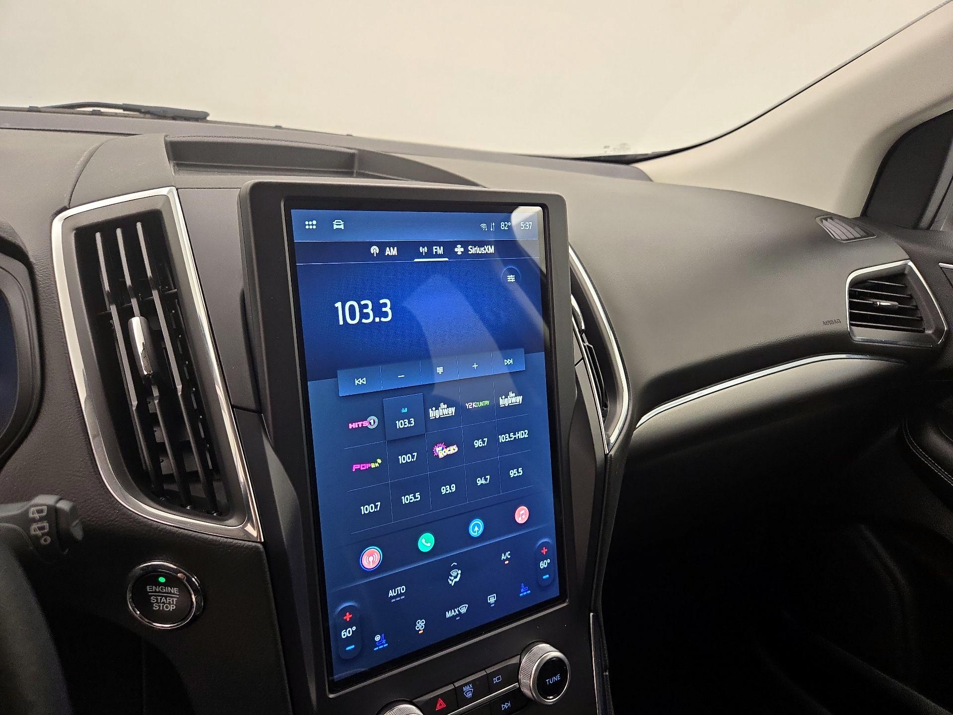 Thumbnail: 2022 Ford Edge - 16