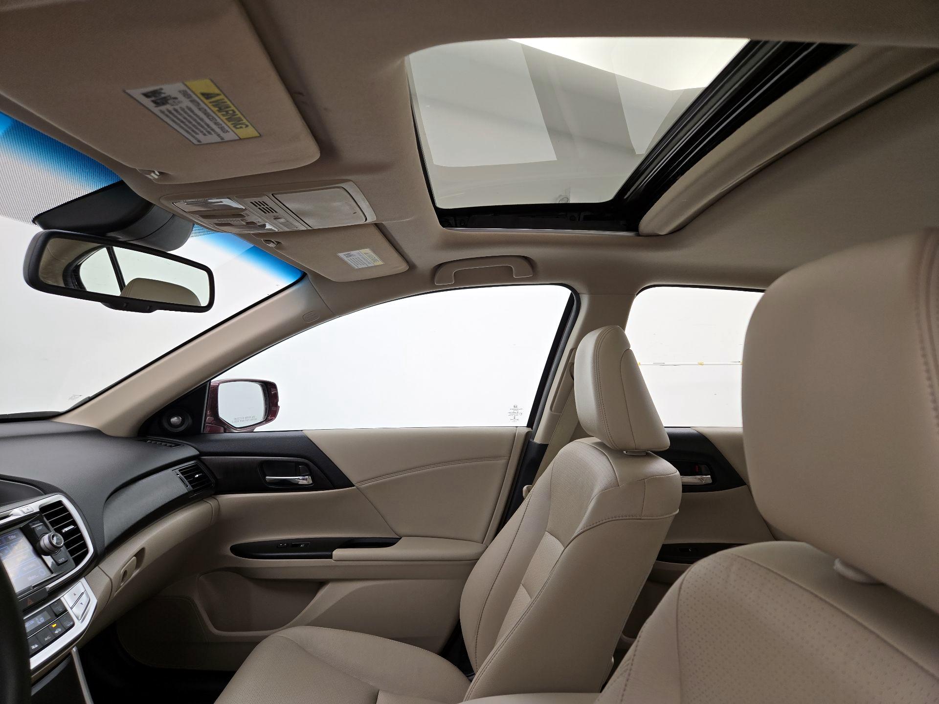 Thumbnail: 2015 Honda Accord - 19
