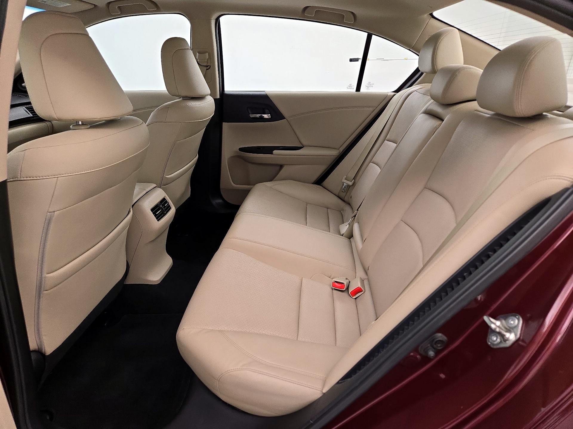 Thumbnail: 2015 Honda Accord - 20