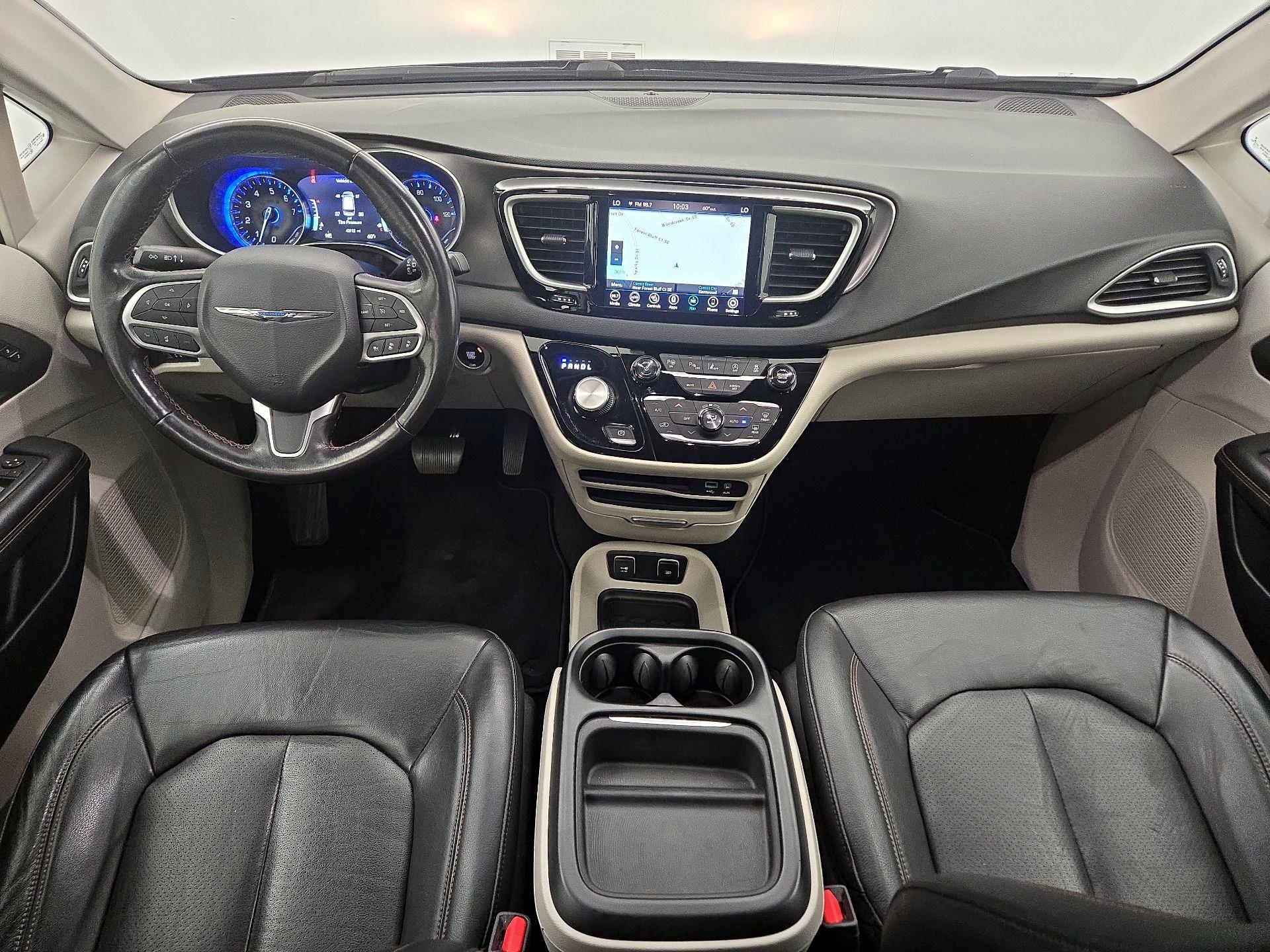 Thumbnail: 2020 Chrysler Pacifica - 9