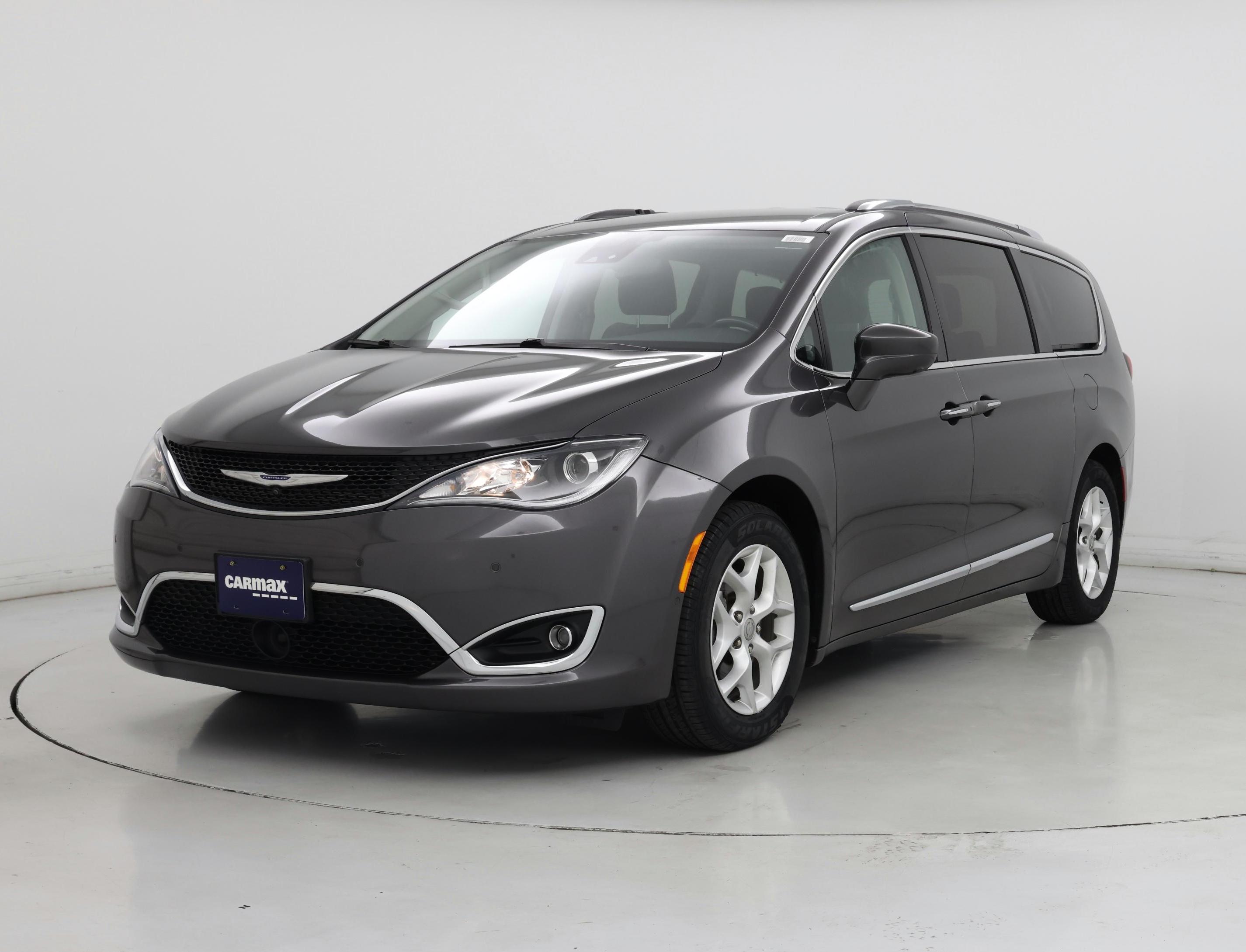 Thumbnail: 2020 Chrysler Pacifica - 4