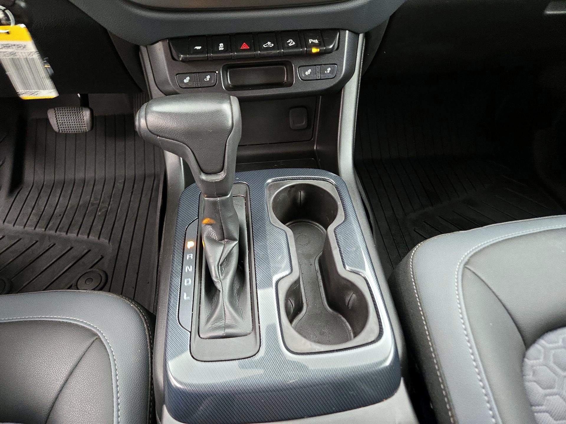 Thumbnail: 2019 Chevrolet Colorado - 17
