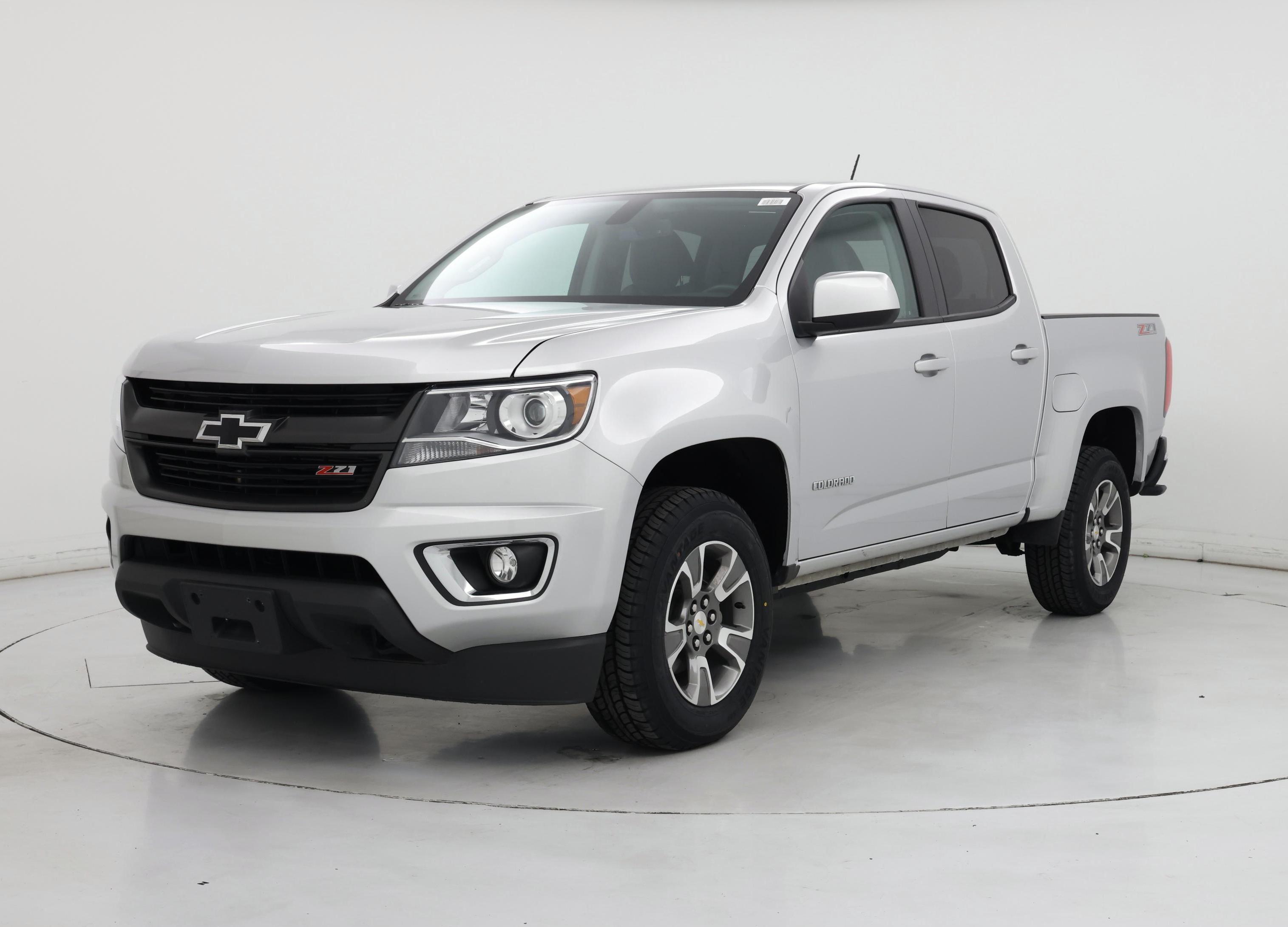 Thumbnail: 2019 Chevrolet Colorado - 4