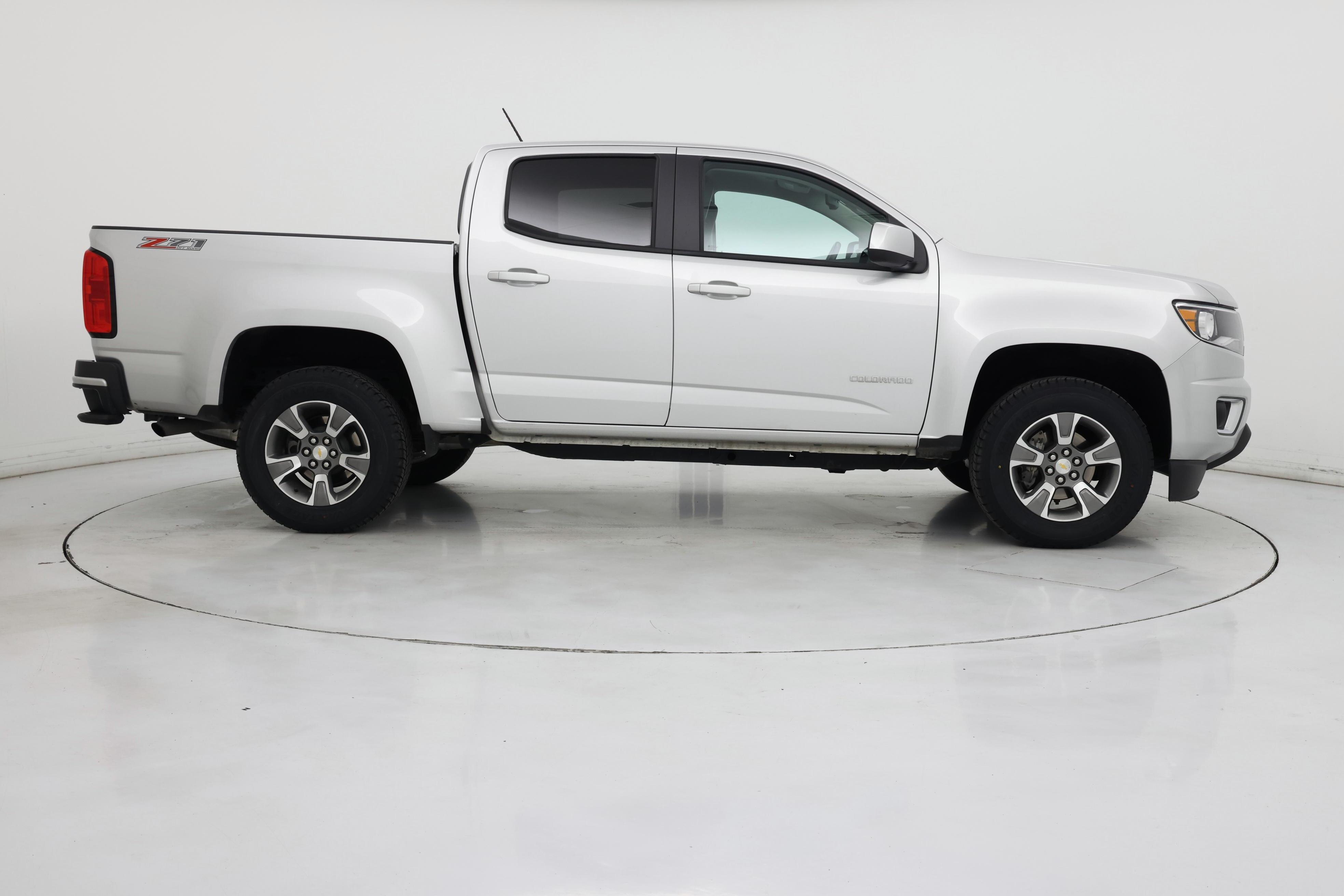 Thumbnail: 2019 Chevrolet Colorado - 7