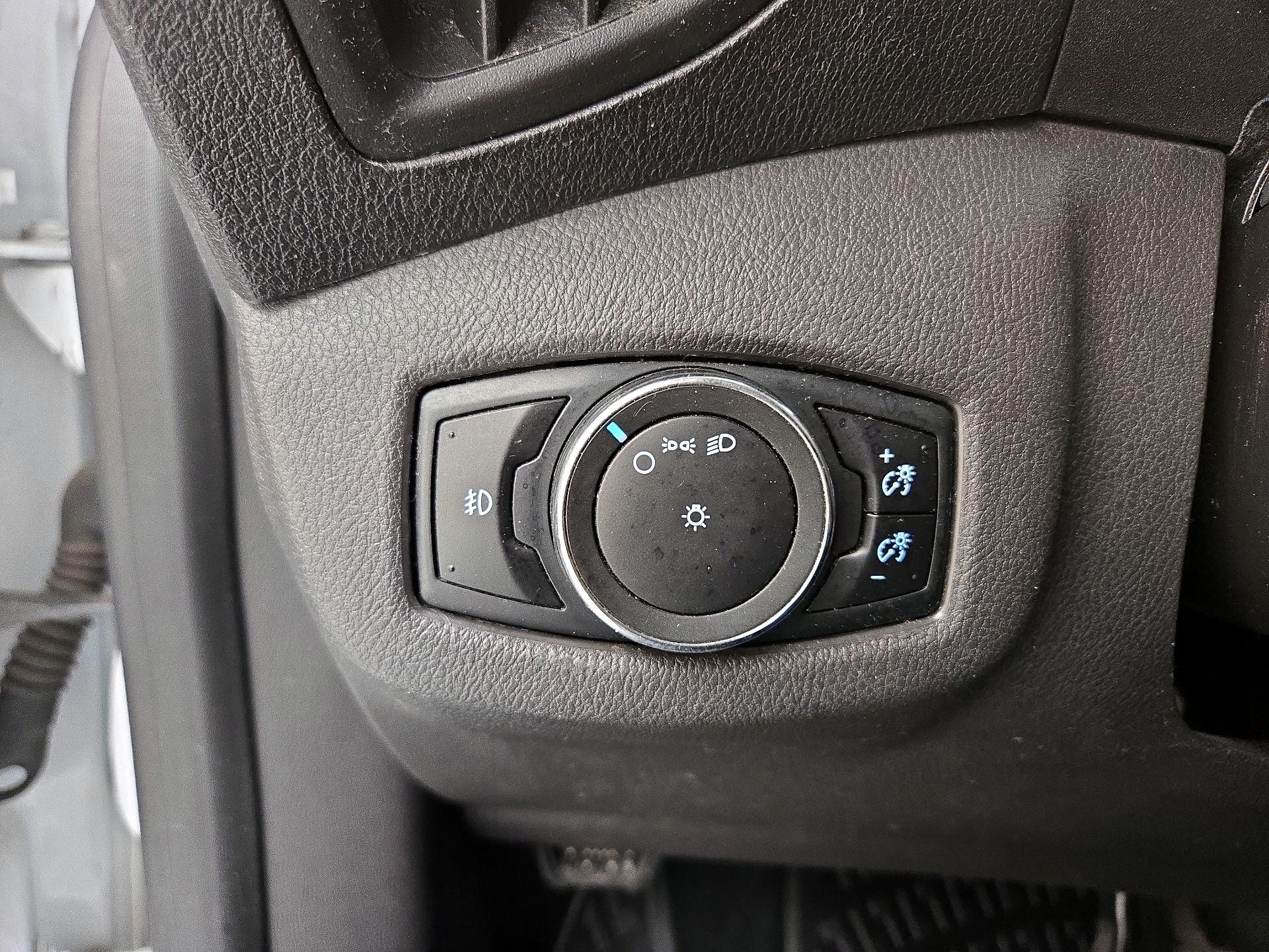 Thumbnail: 2018 Ford Transit Series - 13