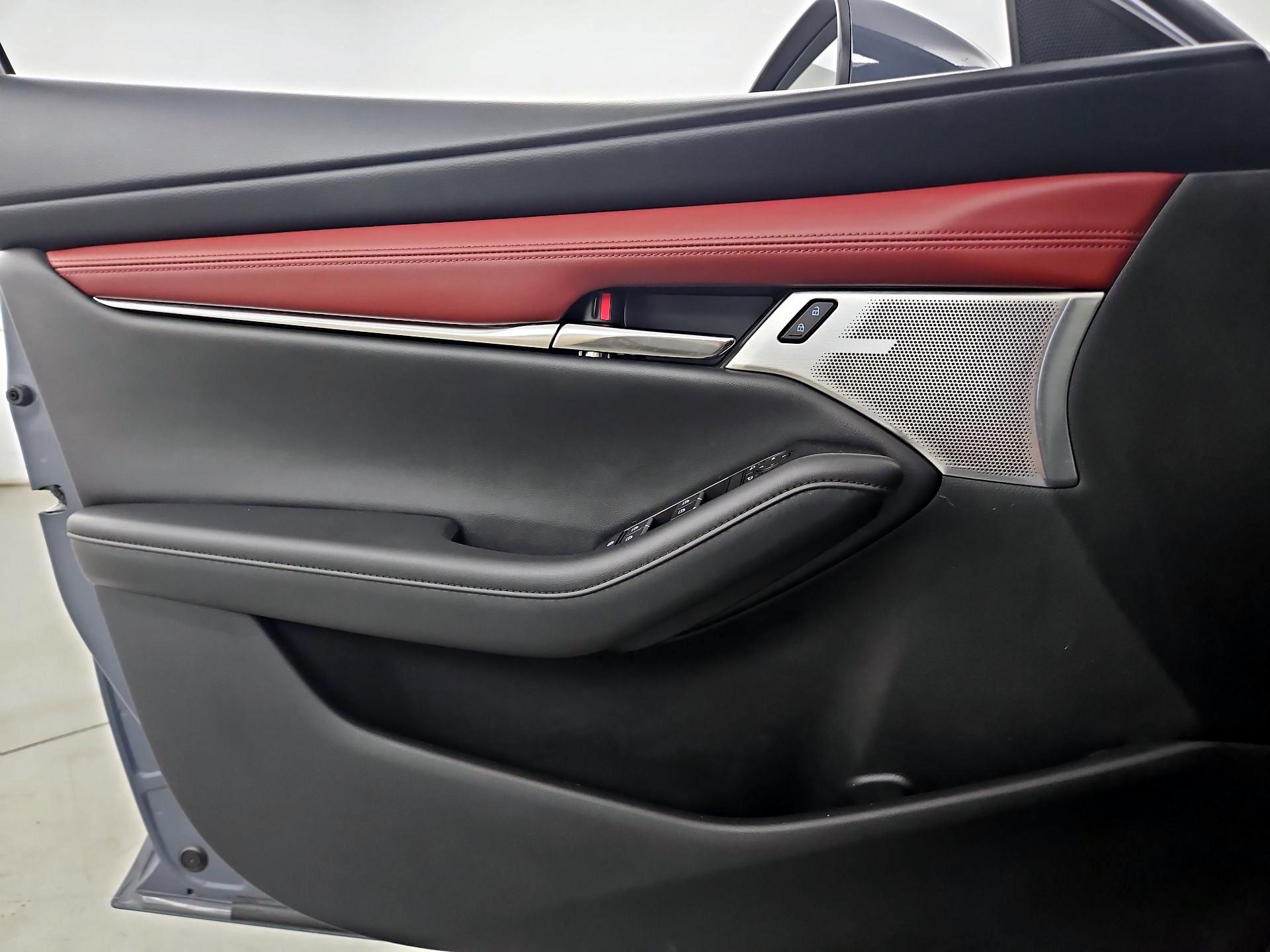 Thumbnail: 2021 Mazda Mazda3 - 12