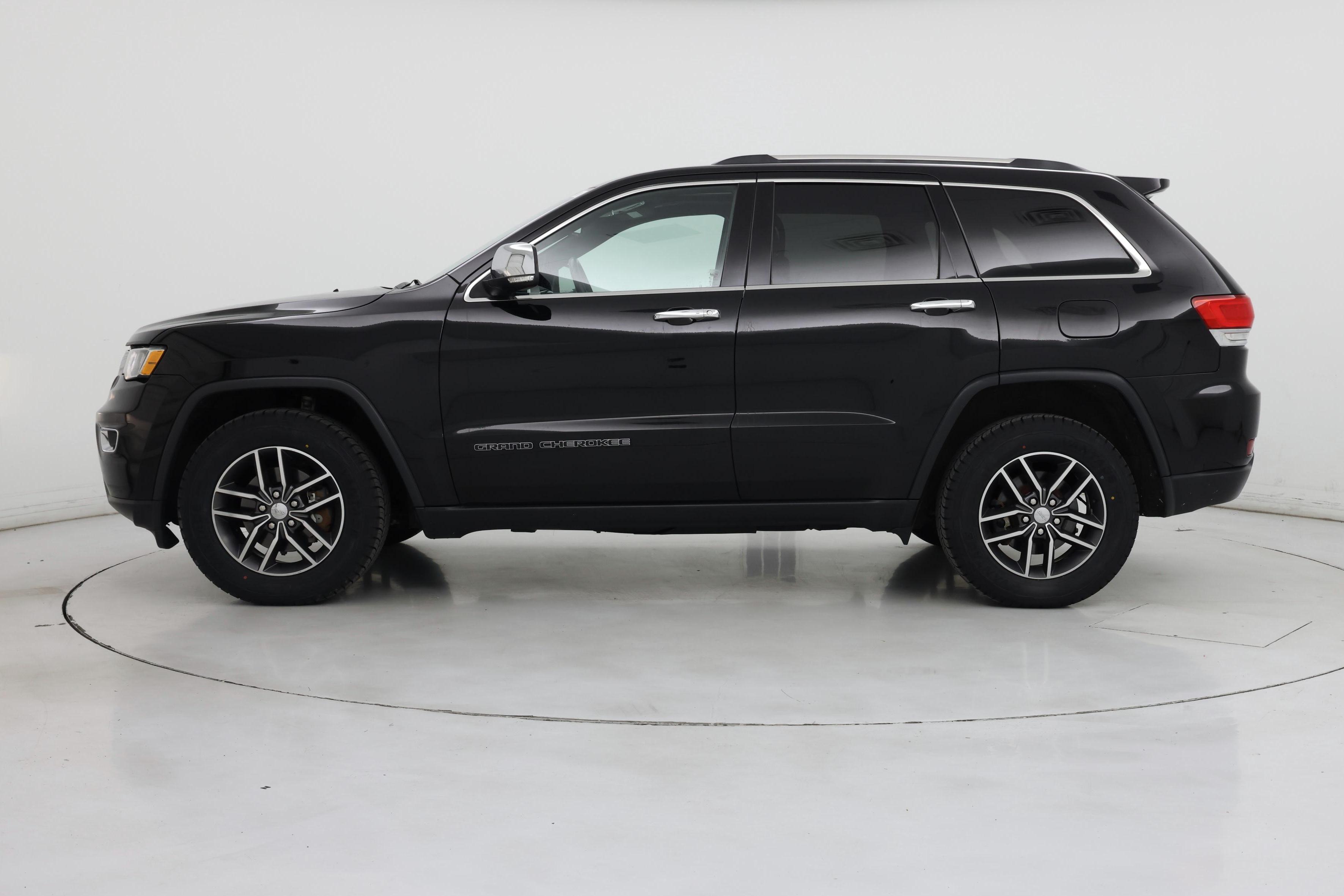 Thumbnail: 2018 Jeep Grand Cherokee - 3