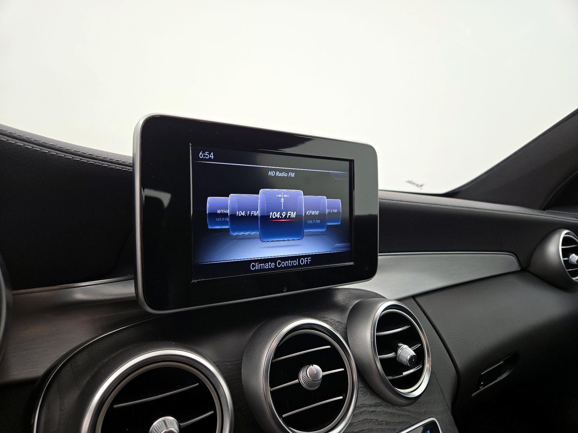 Thumbnail: 2017 Mercedes-Benz C-Class - 15