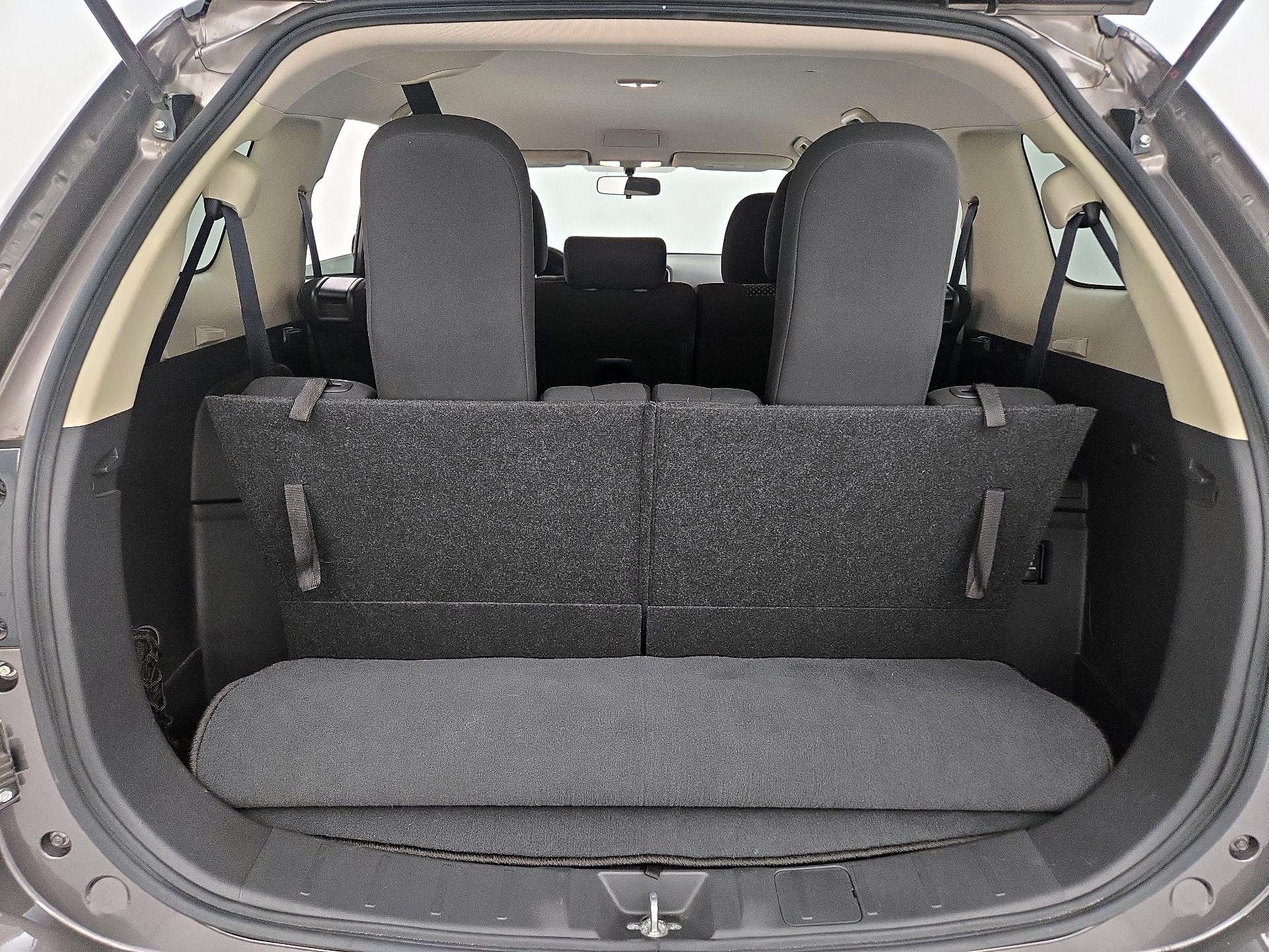 Thumbnail: 2017 Mitsubishi Outlander - 20