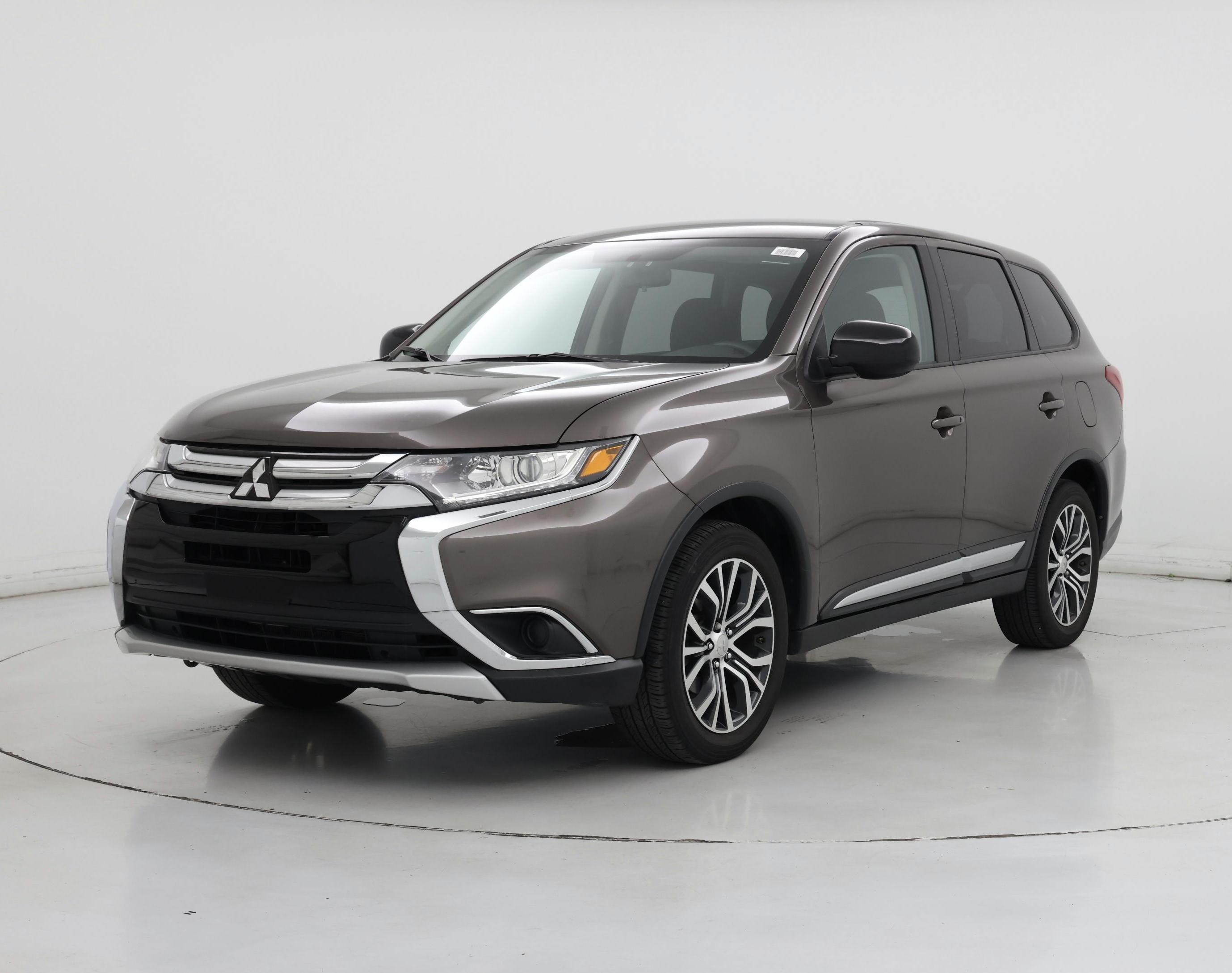 Thumbnail: 2017 Mitsubishi Outlander - 4